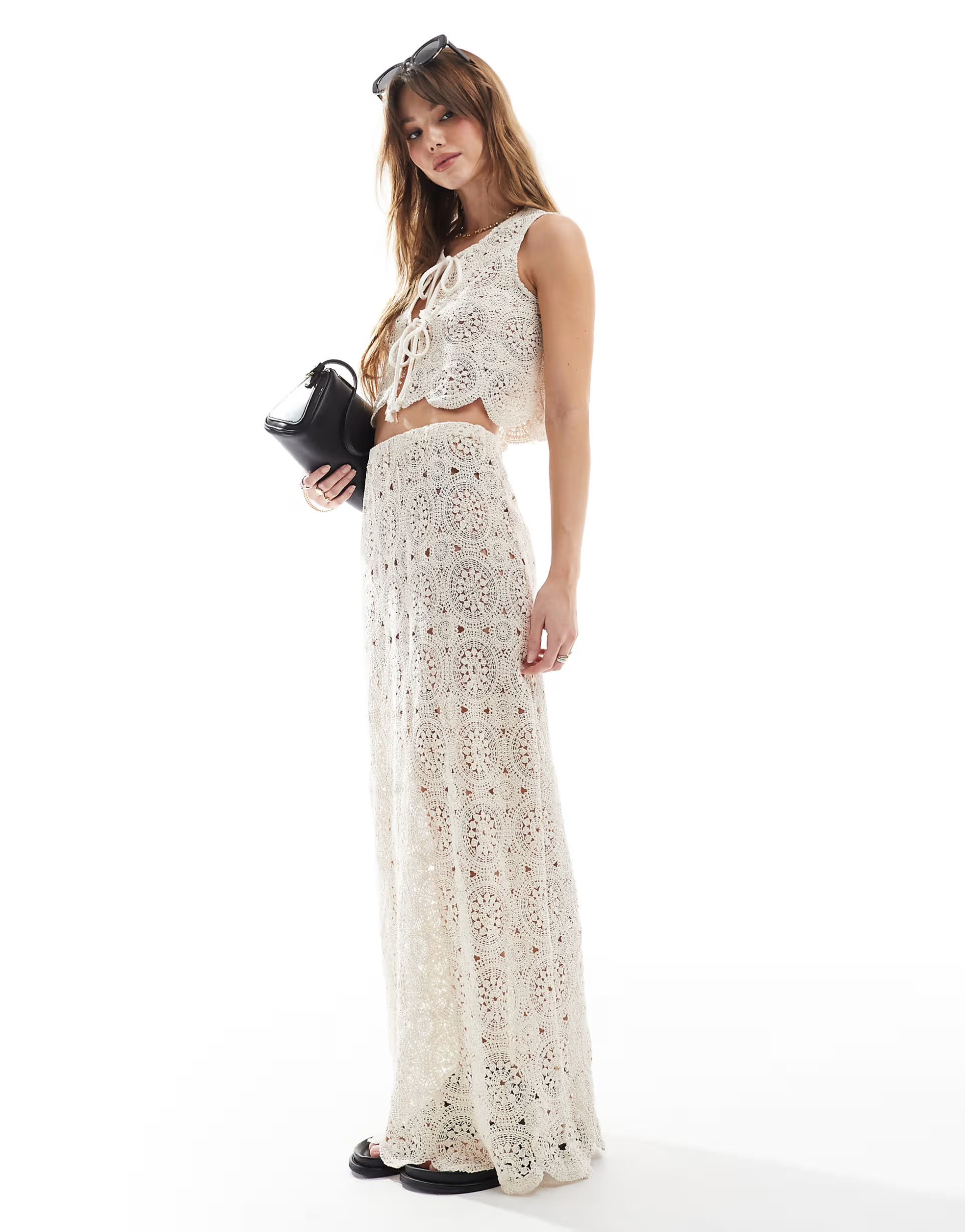 4th & Reckless floral crochet scalloped hem beach maxi skirt in beige - part of a set | ASOS (Global)