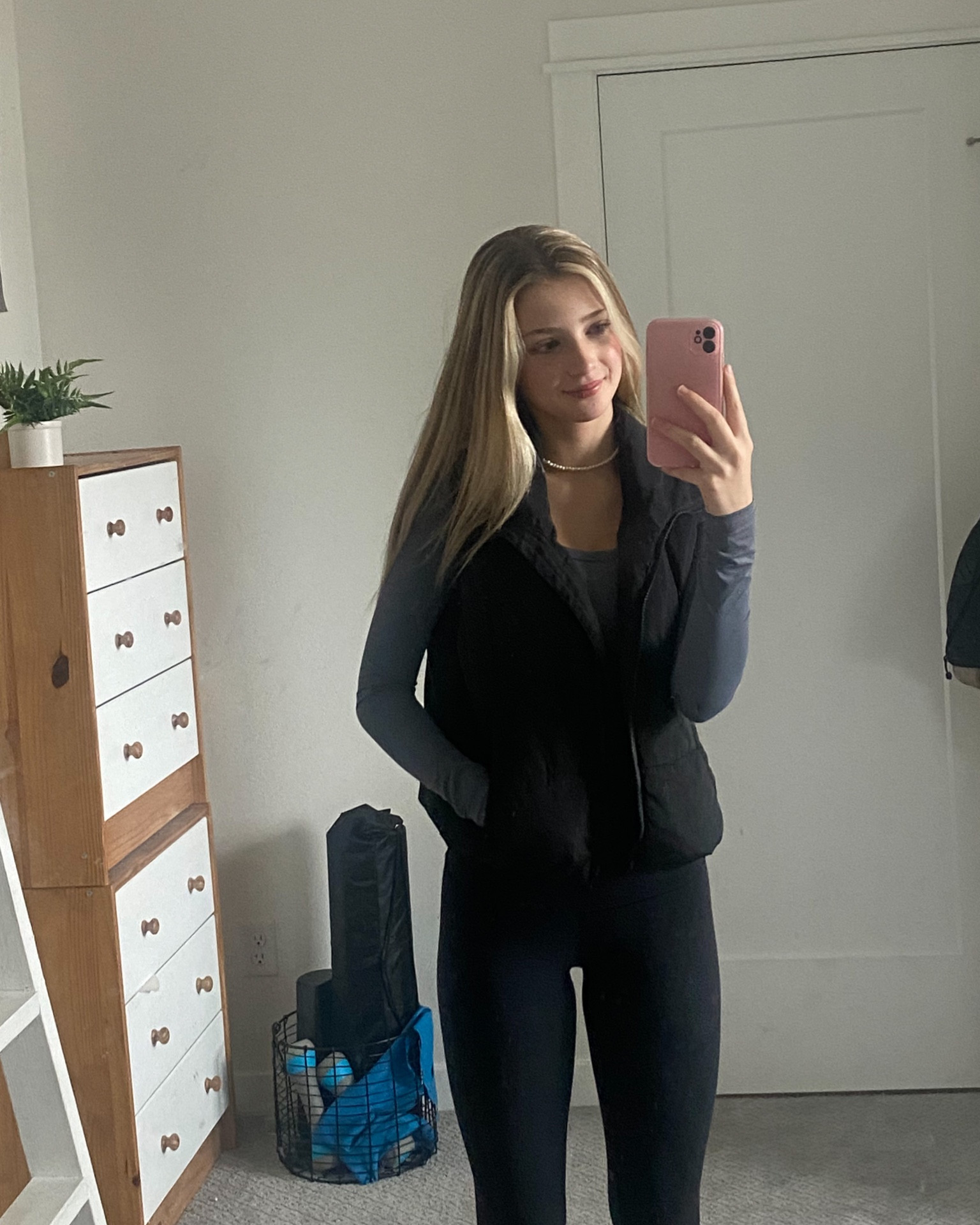 Soccer mom fit, athletic clothing for cold weather, puffer vest, scooped neck long-sleeve, and align leggings 

#LTKCyberSaleDE #LTKGiftGuide #LTKHoliday