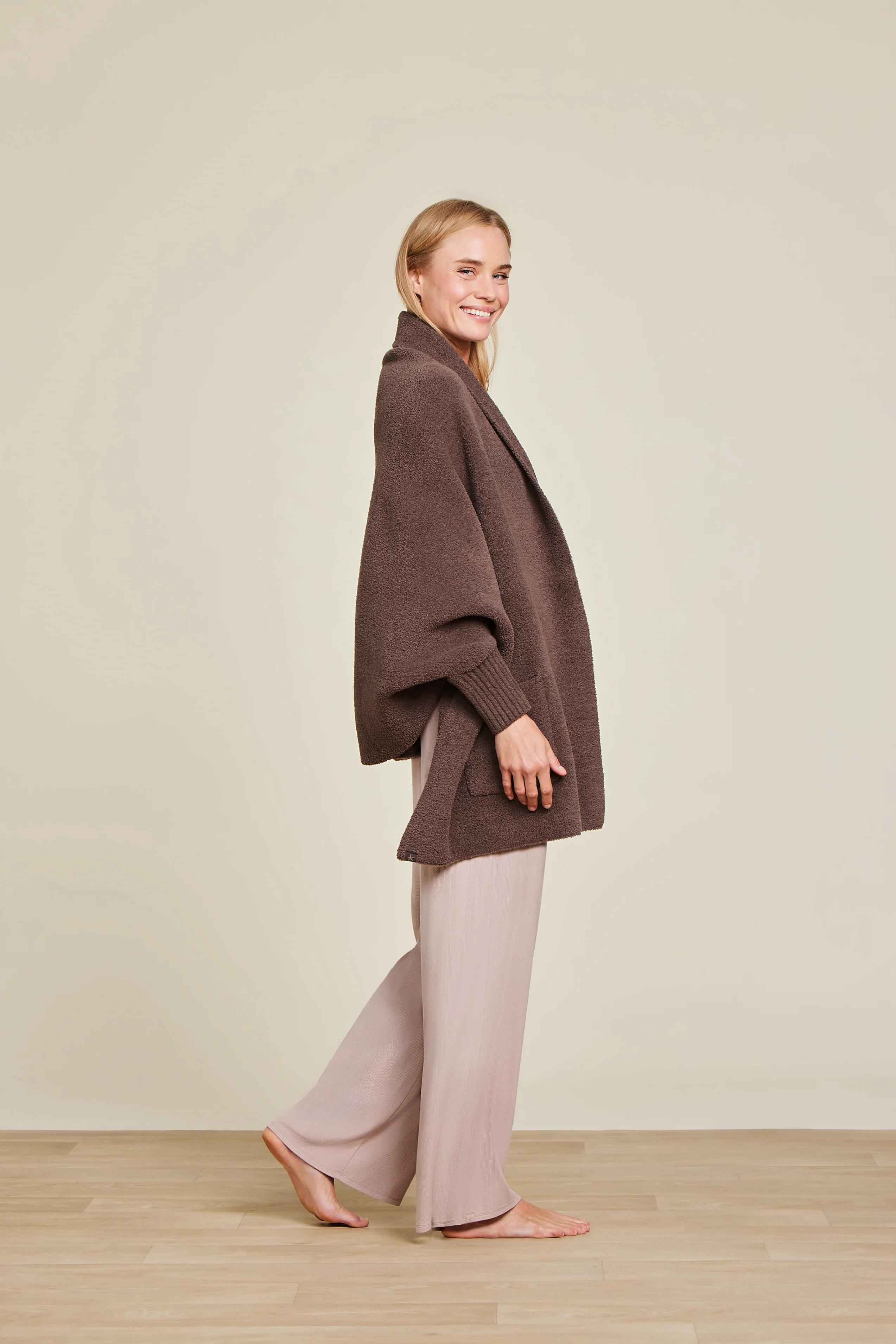 CozyChic® Blanket Wrap for Women | Barefoot Dreams® Official Site - Loungewear, Apparel, Blanke... | Barefoot Dreams