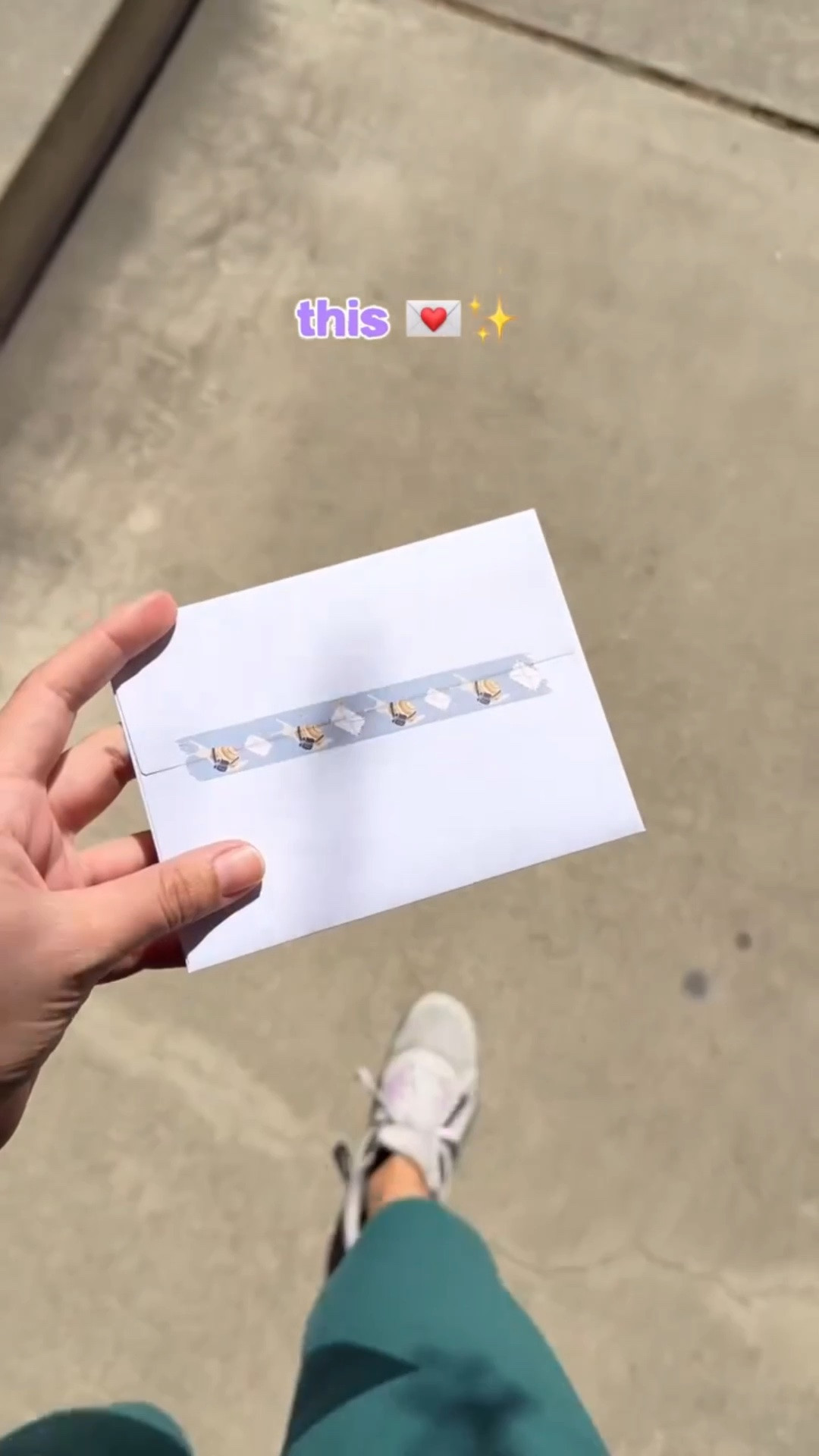 My favorite walk of the day. 📮✨

It’s extra special when it’s my last chance to send happy mail before a holiday. And about 100% of the time, you’ll find me doing it in my Halara leggings, if we are being honest.

If you’re looking for some new leggings for summer, my recommendation would be the UltraSculpt™ High Waisted Tummy Control. They hold everything tight while also being cozy. Win-win combo.

🔗 to shop my post in bio

#TheHalaraCircle @halara_official @halara_leggings @halara_ambassadors @halara_everyday #YourMovesYourWay
