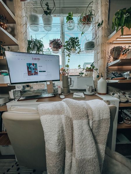 that girl desk setup - adhd friendly desk - Amazon aesthetic desk - office inspo - desk refresh - aesthetic amazon finds

#LTKhome #LTKFind #LTKstyletip