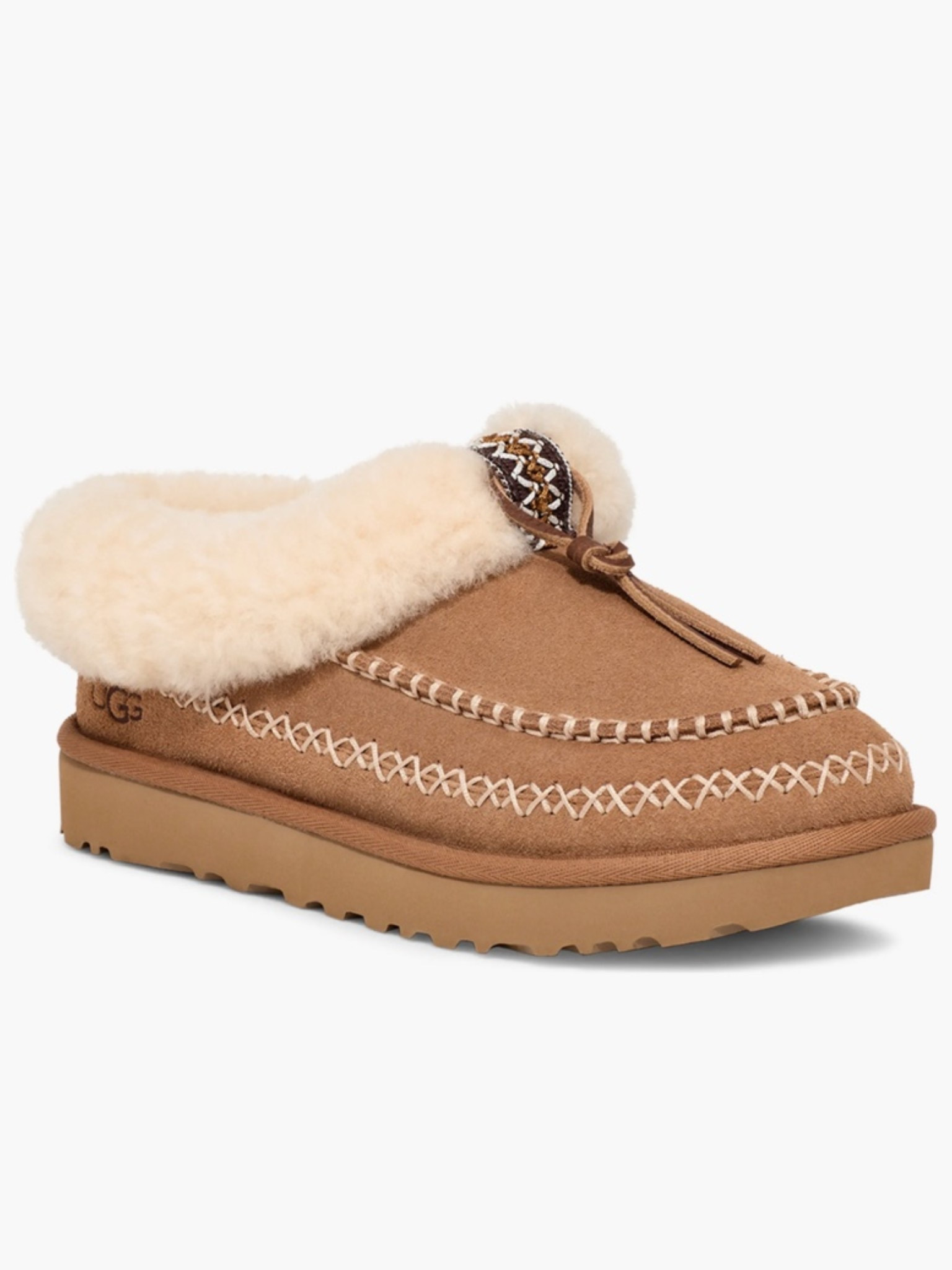 Alpine Uggs have been my go to the last 2 years! Love the chestnut color + on sale here 🦌🍂
