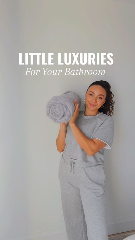 How to fold your towels to make your bathroom feel like a 5 star hotel! These jumbo sized towels are super plush and such a luxurious touch to add to your bathroom

#LTKfindsunder100 #LTKVideo #LTKhome