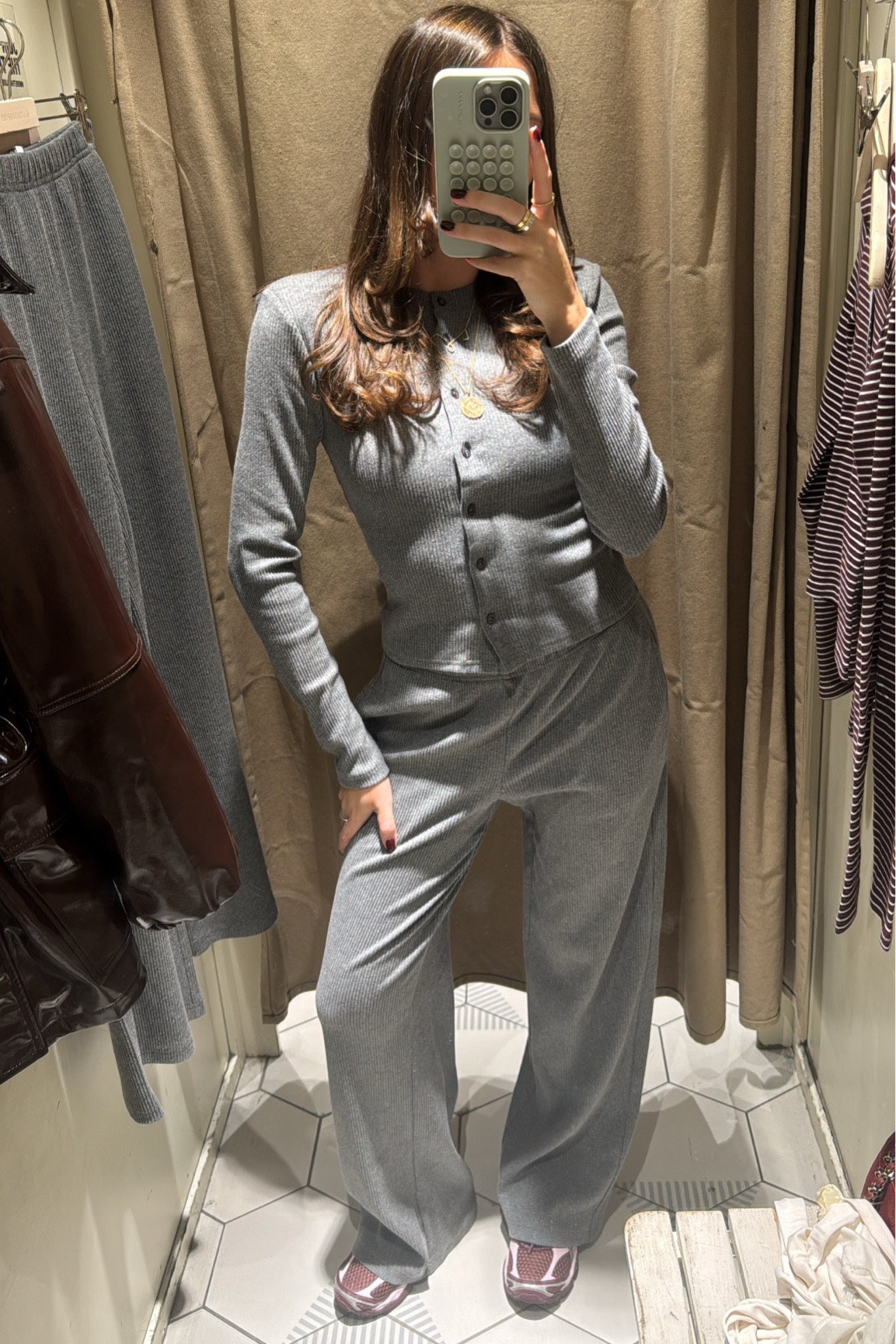 Stradivarius. Stradivarius new in. Co ord. Co ord set. Matching set. Knitted trousers. Cardigan. Long sleeve top  

#LTKuk #LTKautumn #LTKstyletip