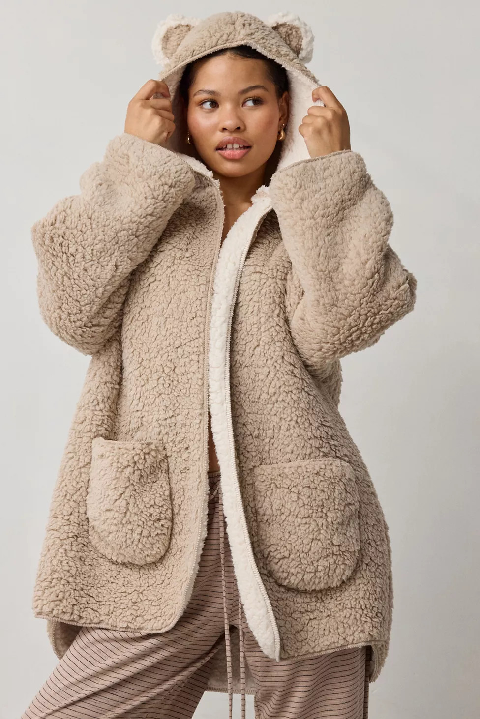 Out From Under Cloud Nine Reversible Fleece Hooded Teddy Jacket | Urban Outfitters (US and RoW)