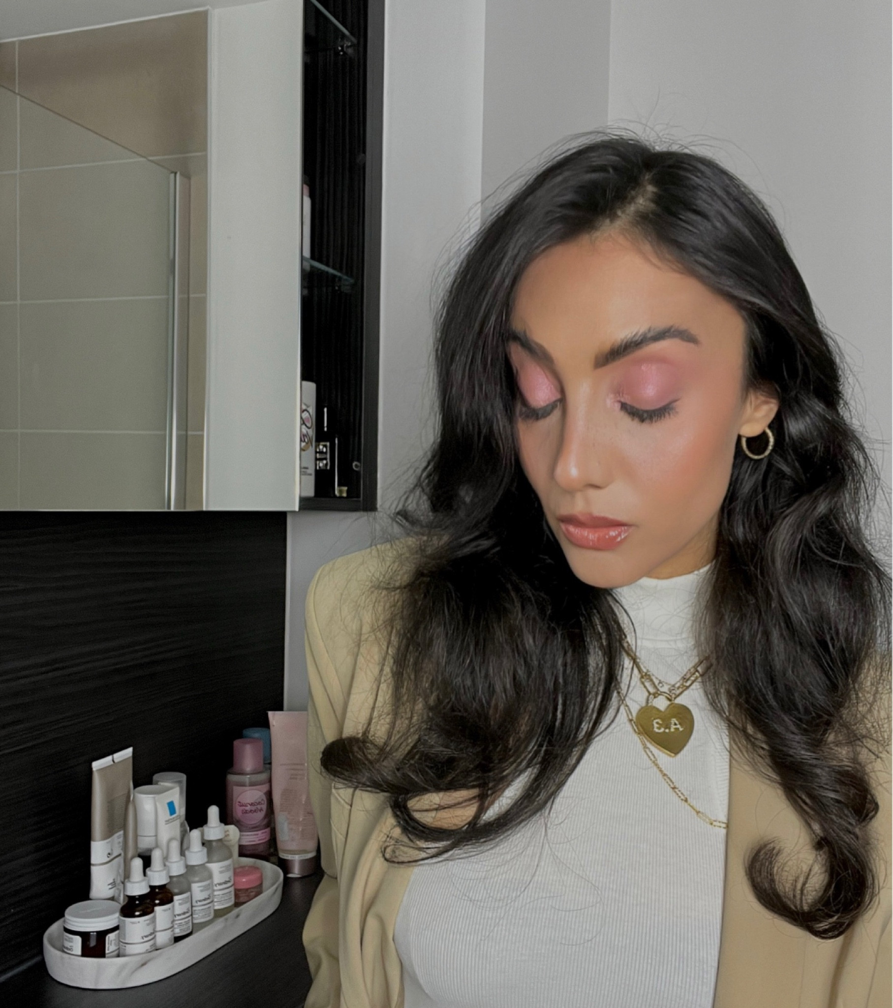 Glow up eyeshadow just run 😍🎀🧞‍♀️