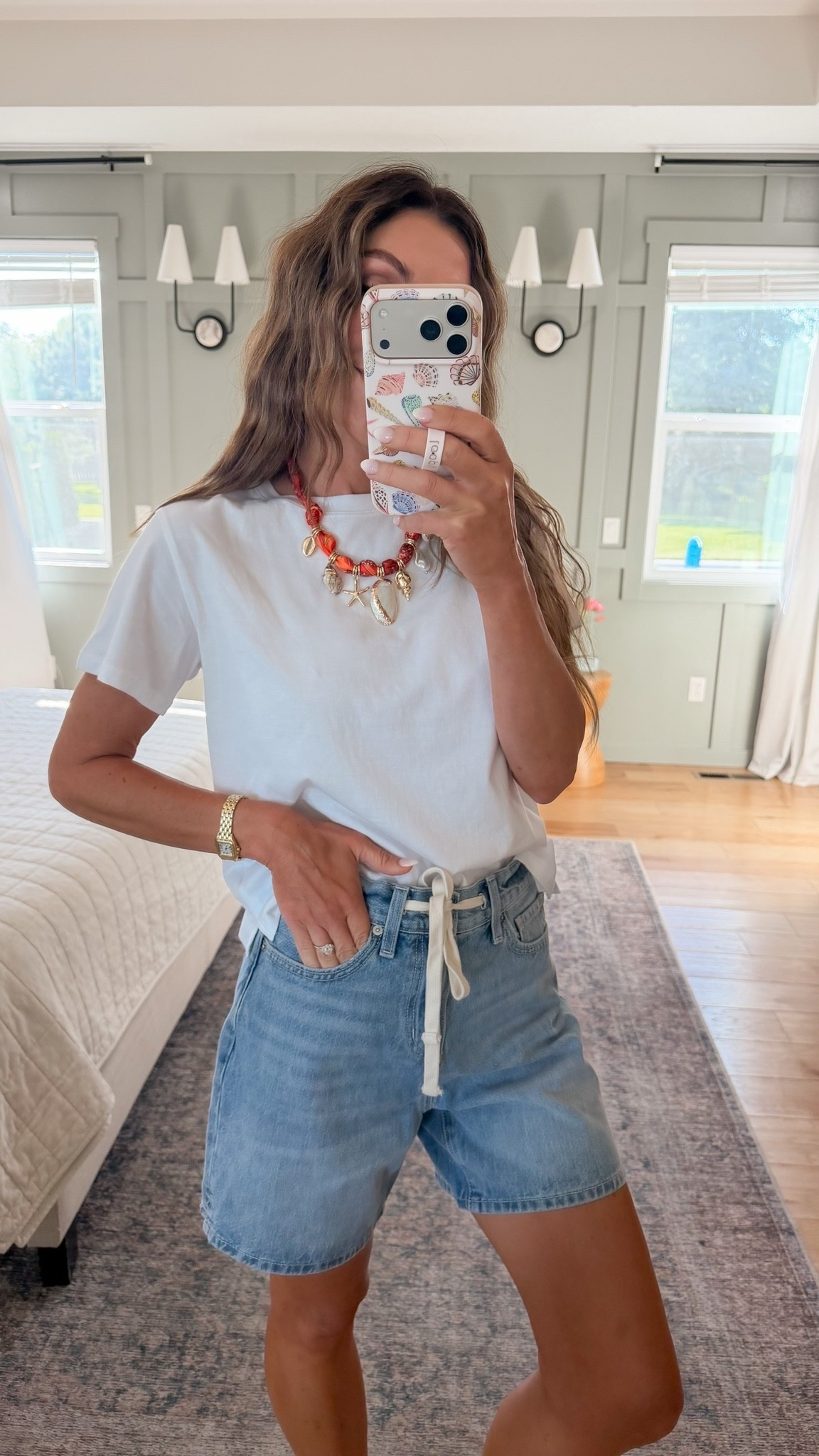 Denim Shorts that check every box. No 🍑 show, comfortable, affordable and perfect for everyday mom life.

#LTKmomlife #LTKdayinmylife #LTKootd