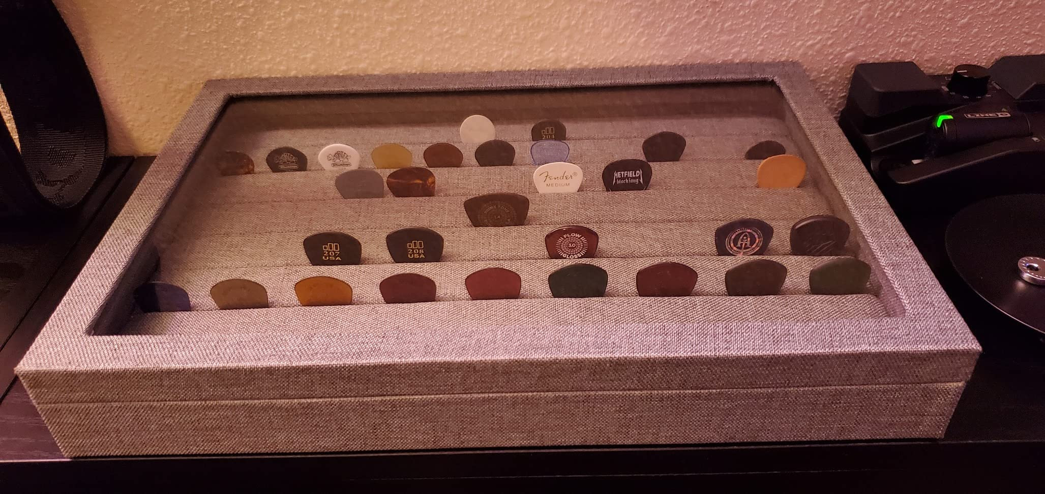 Coward Sunglass Organizer Tray, Beige Velvet Glasses Organizer Trays, Eyeglasses Watches Jewelry ... | Amazon (US)