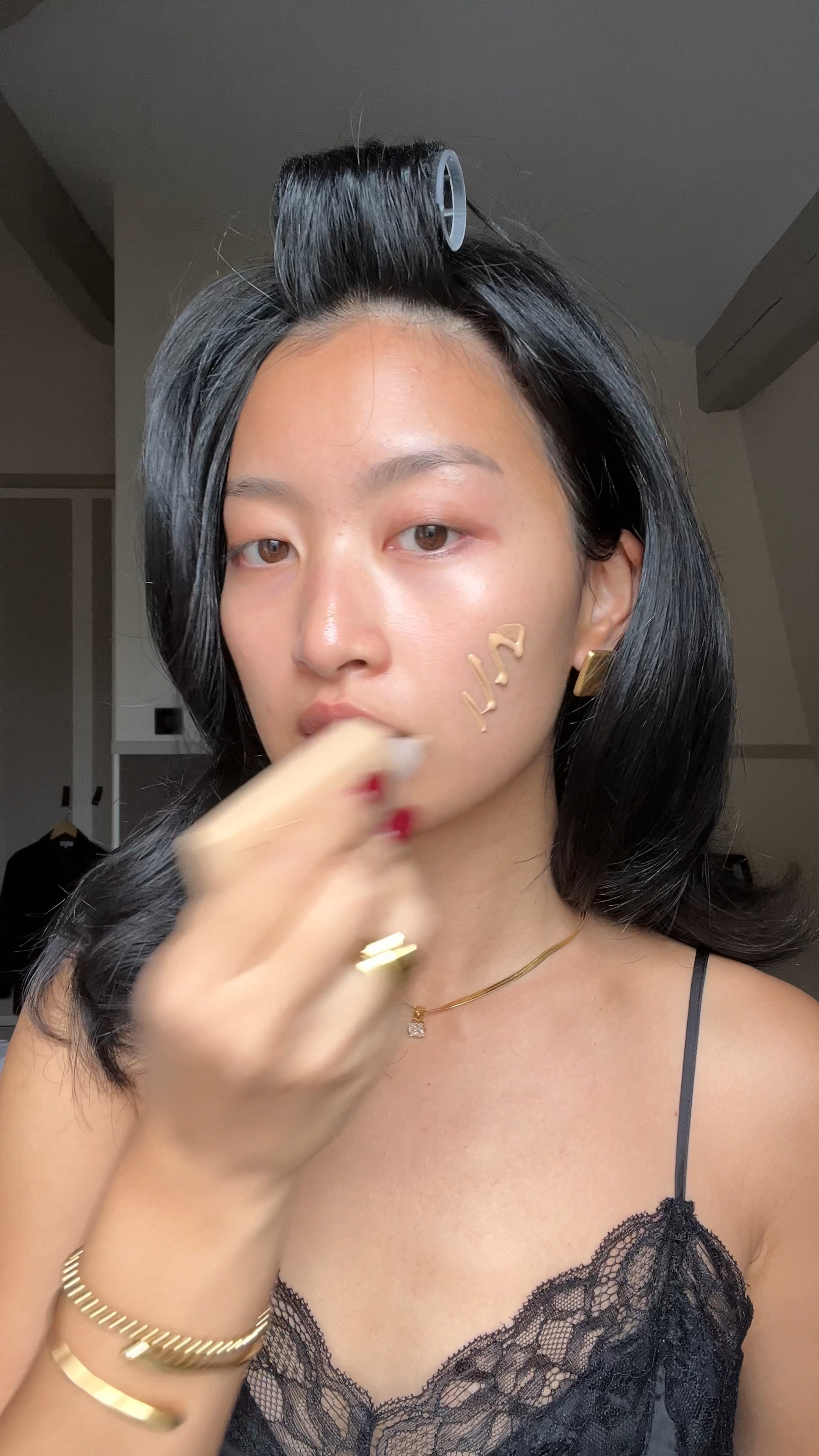 Everyday makeup using @sephoradeutschland products. Sephora Beauty Days with up to -30% off until 13th October 

#LTKFindsUnder50 #LTKBeauty #LTKVideo