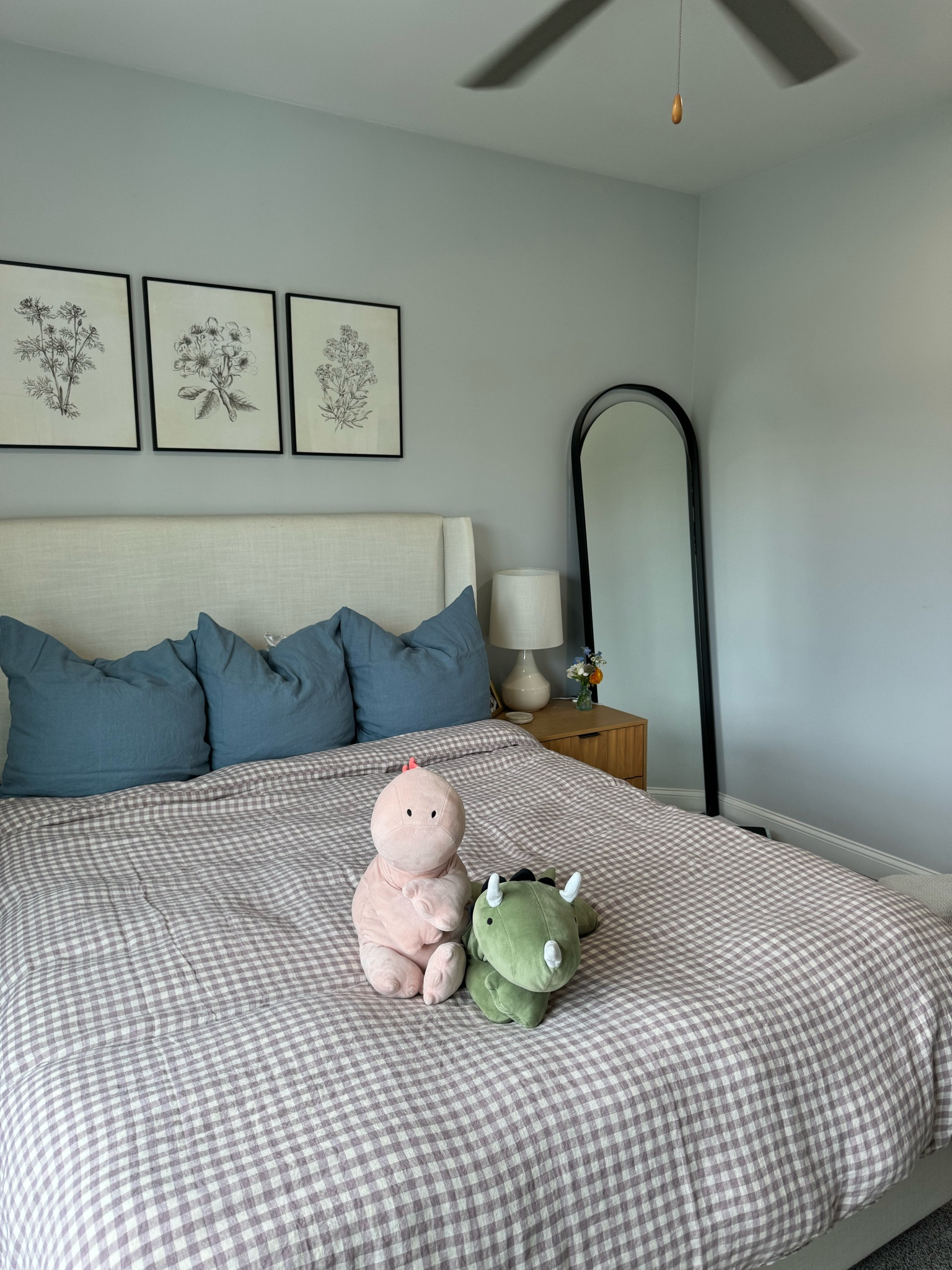 all my bedding details ☺️