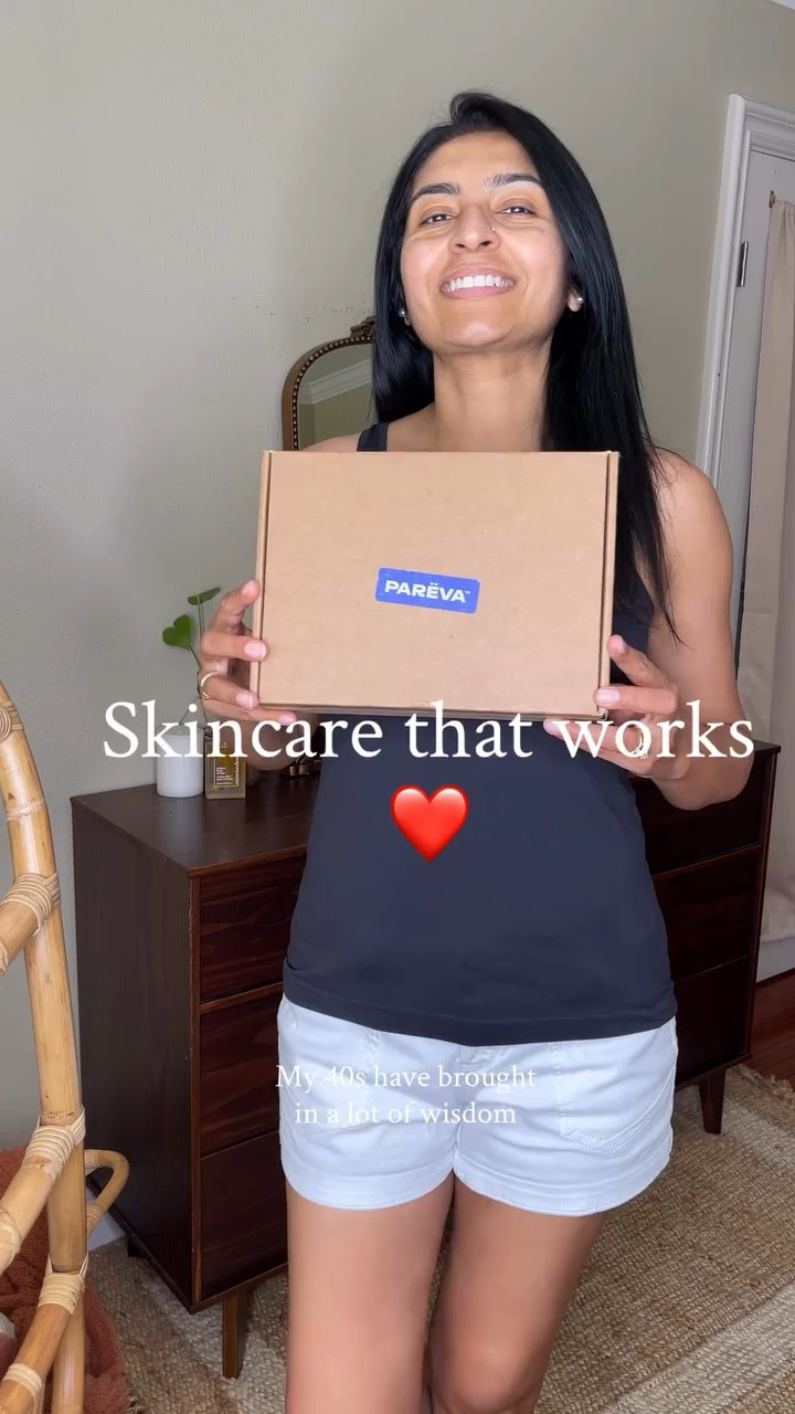 My 40s have brought in a lot of wisdom but also a lot of learnings. Take skin for instance. No one tells you this but Your hormones will definitely teach you a thing or two about learning to take care of your overall health, especially your skin. One day, it will feel dry, the next, irritated and inflamed. Enter, Pareva, a medical grade brand that prevents future aging. Step 1 is this serum that firms and brightens it with 30% Vitamin C, turmeric & hyaluronic acid. Step 2 is this hydrating moisturizer with peptides, exosomes and so many super hydrators. My skin just looks & feels healthier. This stuff truly works because a real scientist created it. If you’re looking for a reset with medical grade products, this is for you!! Believe it, your skin will thank you! 
.
.
.
#skincare #skincaretips