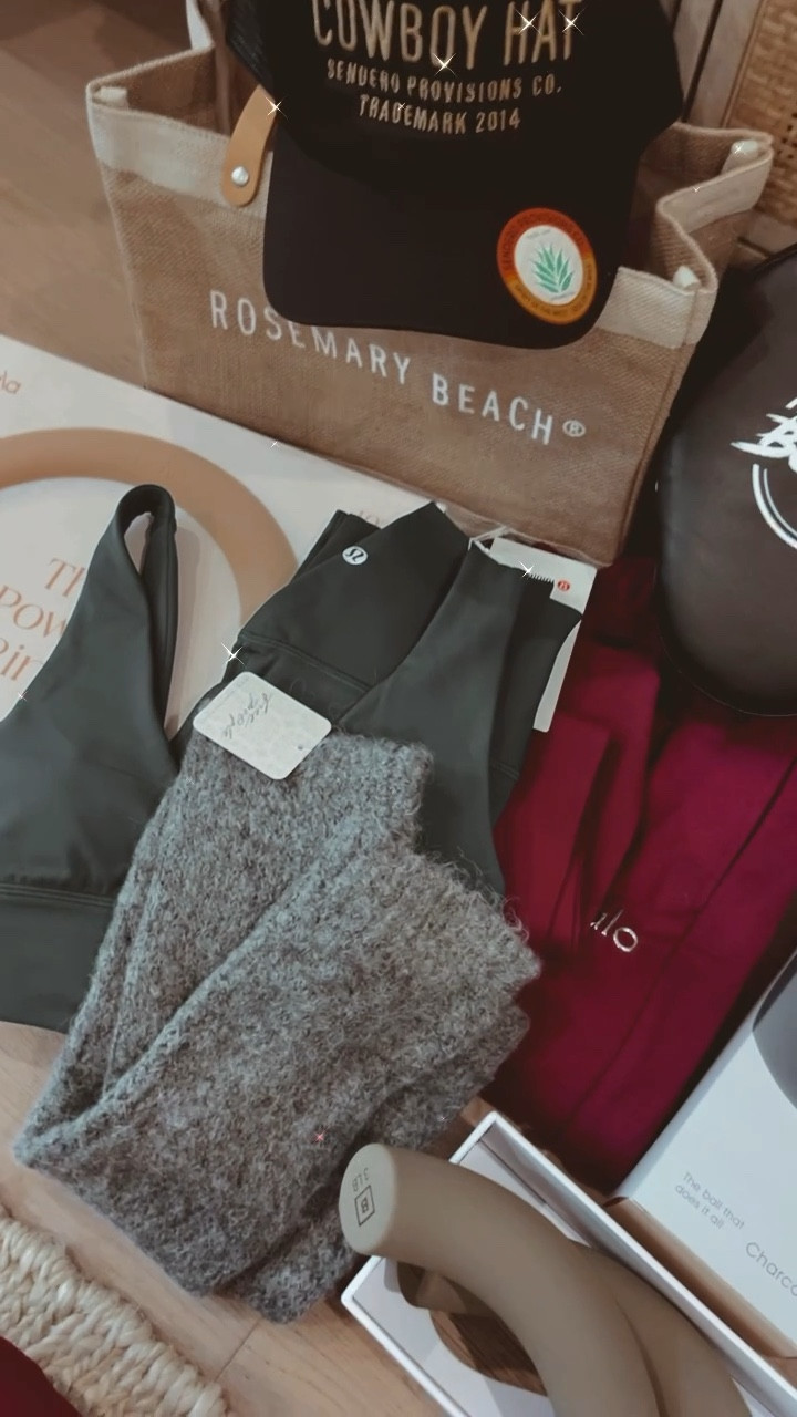 My holiday faves 
Lululemon 
Free people 
Alo yoga 
Workout style 

#LTKSeasonal LTKFestiveSaleIE #LTKfitness