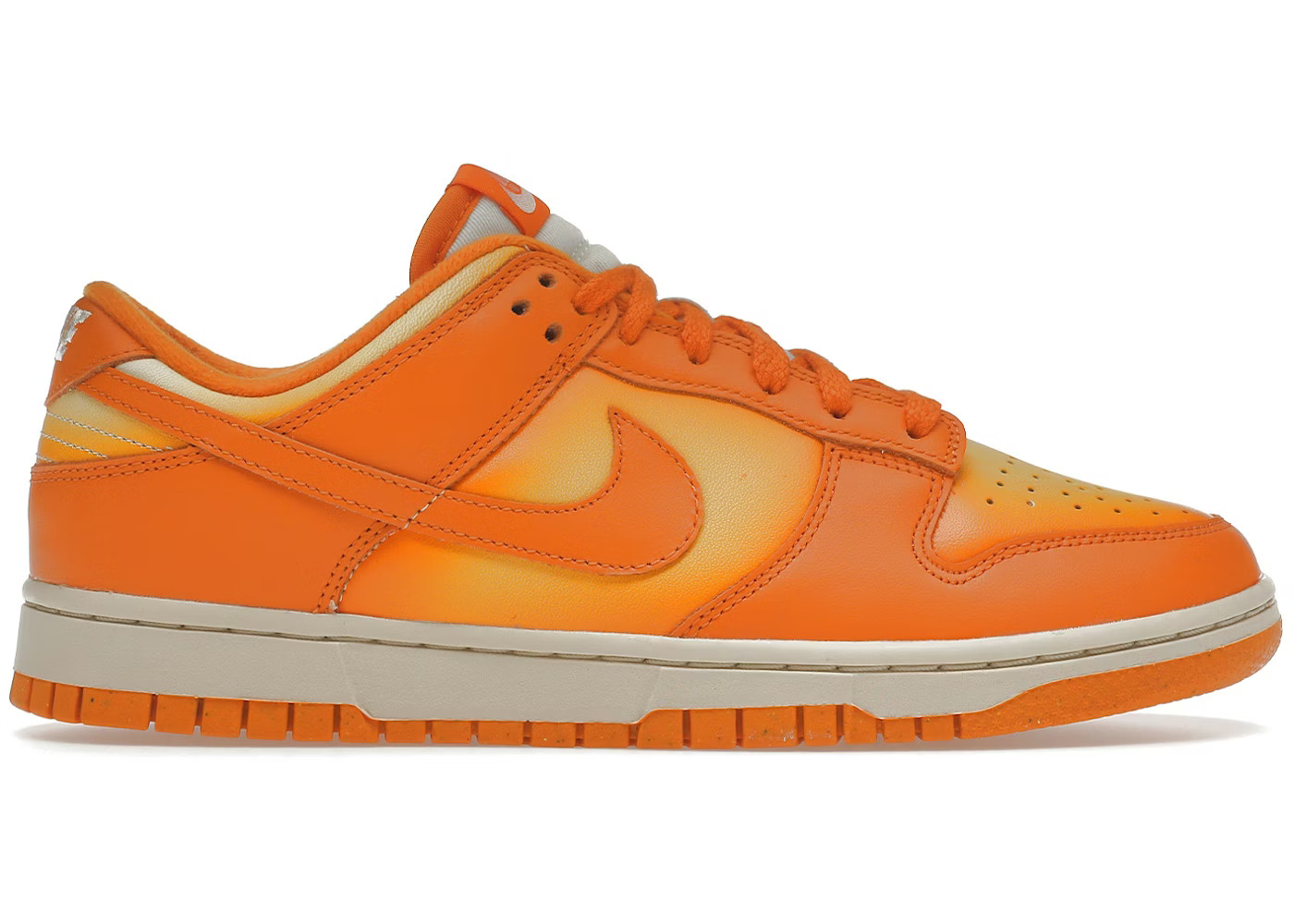 Nike Dunk LowMagma Orange (W) | StockX
