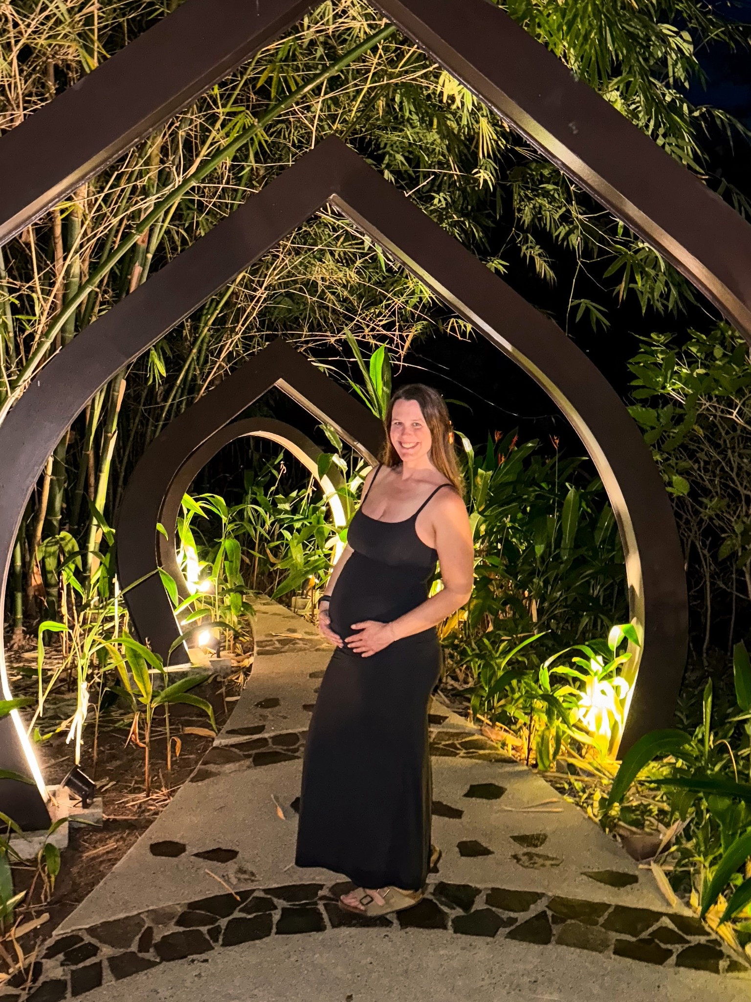 The ultimate stretchy and flattering maternity dress.

Size: small (true to pre-pregnancy size)

#LTKootd #LTKTravel #LTKBump