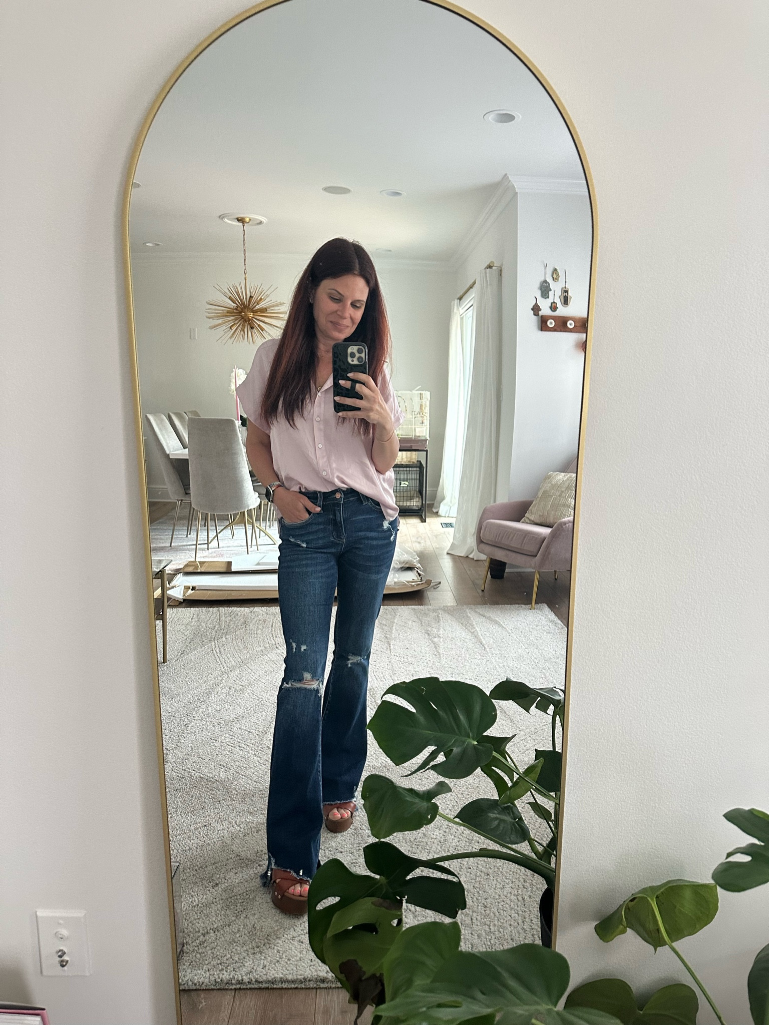 Fun amazon mirror find 

#LTKFind #LTKunder100 #LTKhome