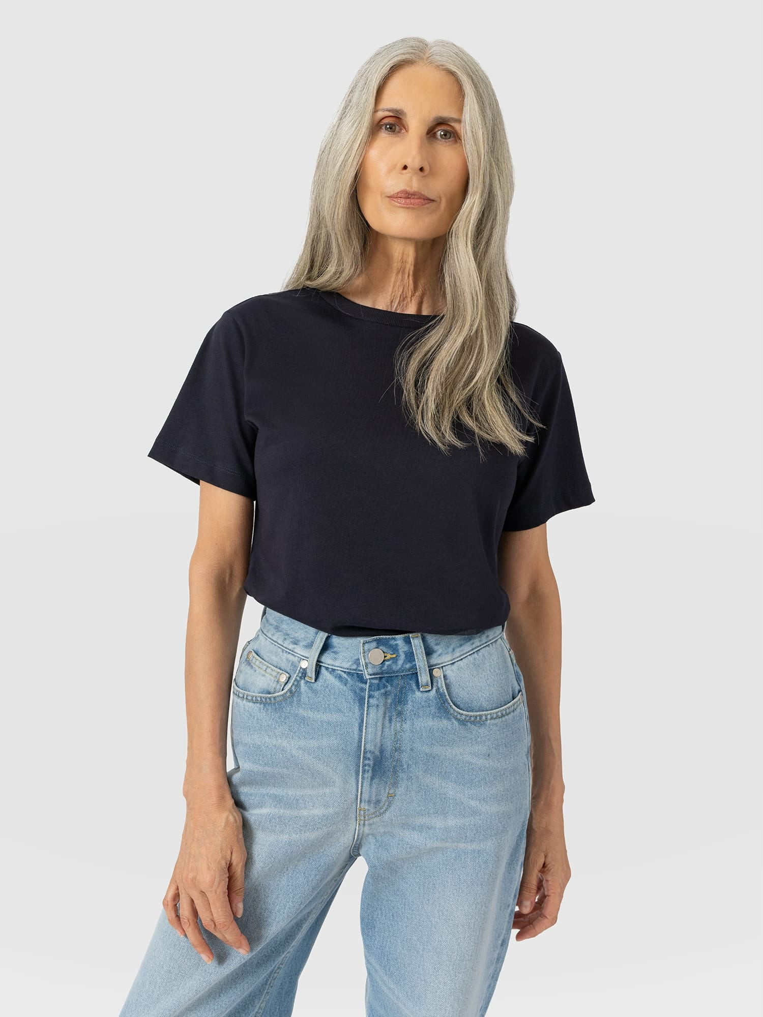 Finsbury Crew Neck Tee - Navy | Saint + Sofia UK