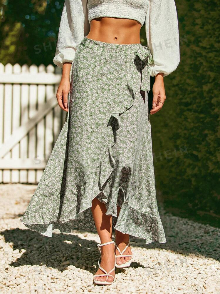 SHEIN VCAY Allover Floral Print Knot Side Wrap Skirt | SHEIN