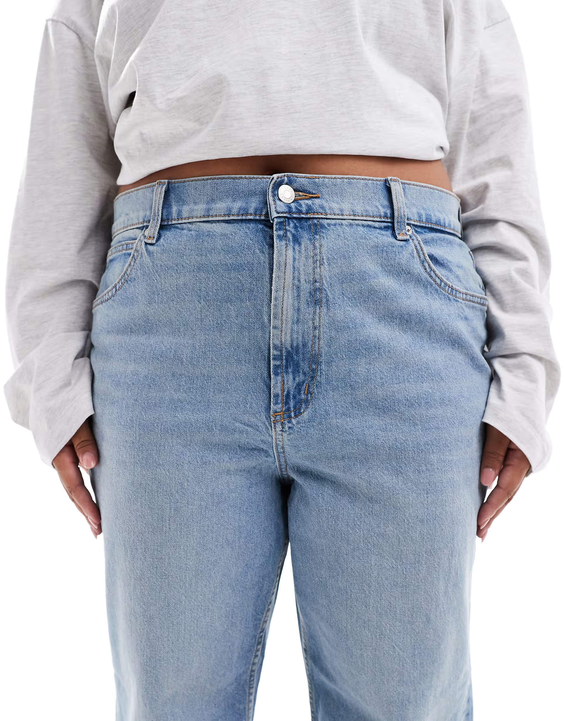 ASOS DESIGN Curve ankle grazer comfort stretch straight leg jeans in light mid blue | ASOS (Global)