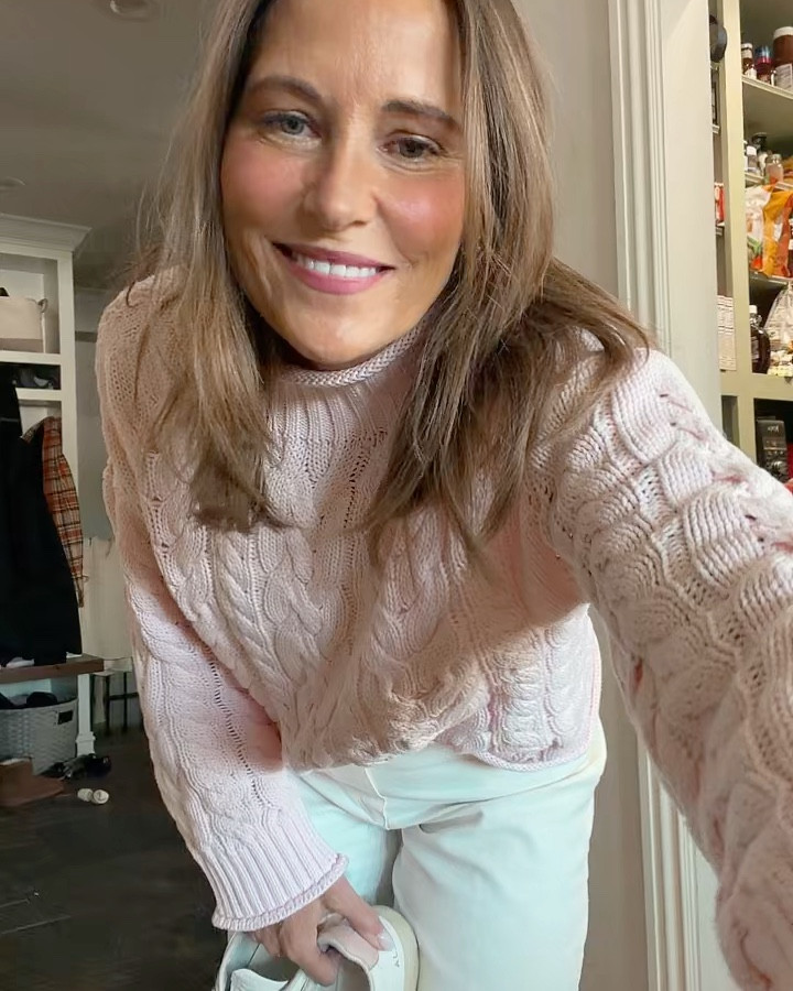 Spring colors are bringing a little pep to my step this morning! s

#LTKootd #LTKOver40