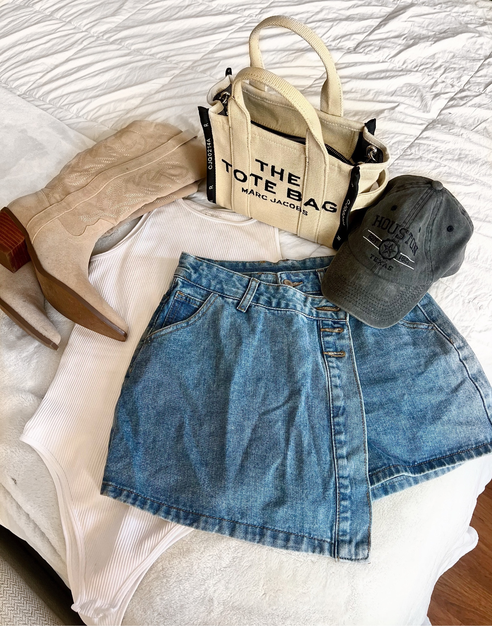 Top: small
Skirt: 6 (size up 1) 
Shoes: TTS 

#business #businesscasual #corporate #petite#petitechic #businesssttire #office #summerworkwear #workwear #amazon #coastalcowgirl #countryconcert 

#LTKworkwear #LTKSeasonal #LTKshoecrush