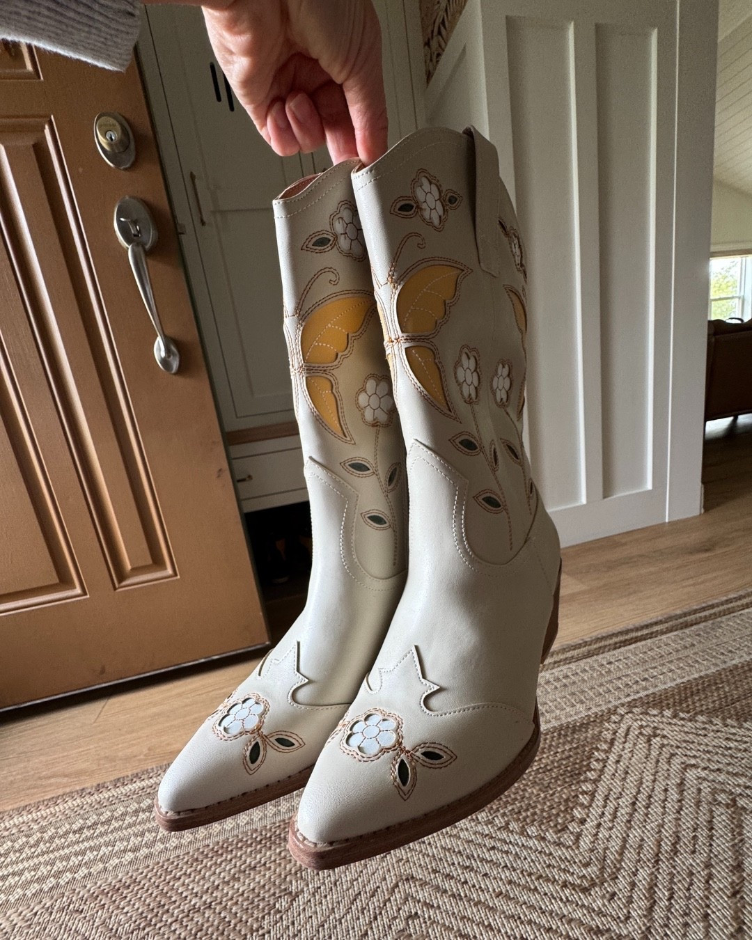 These western boots are so fun! Two color options available. Fit TTS and so comfortable. 
@walmartfashion
#walmartfashion 
#walmartpartner 

#LTKShoeCrush #LTKFindsUnder50