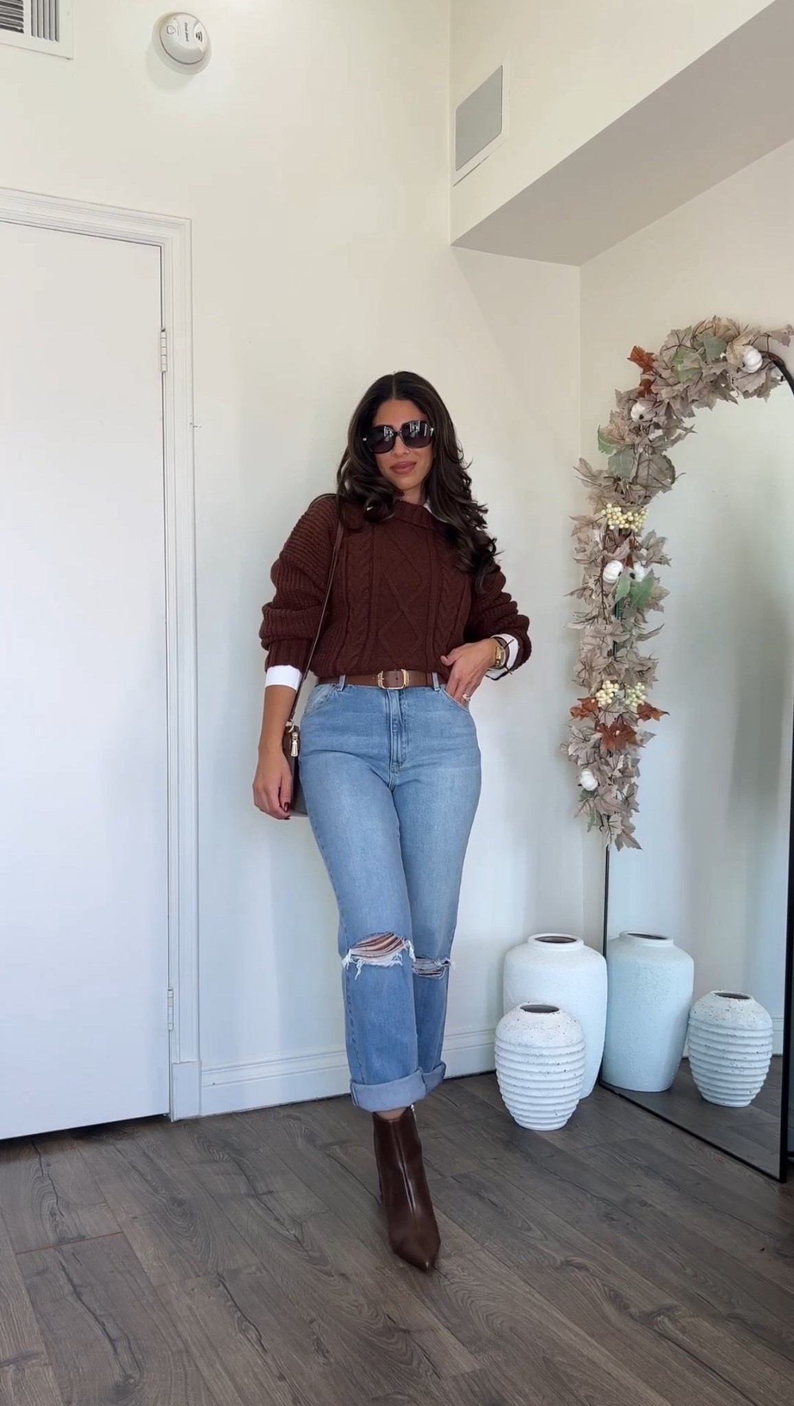 Casual and easy Thanksgiving outfit ideas. Jeans sold out but linked similar 

#LTKFindsUnder50 #LTKStyleTip #LTKootd