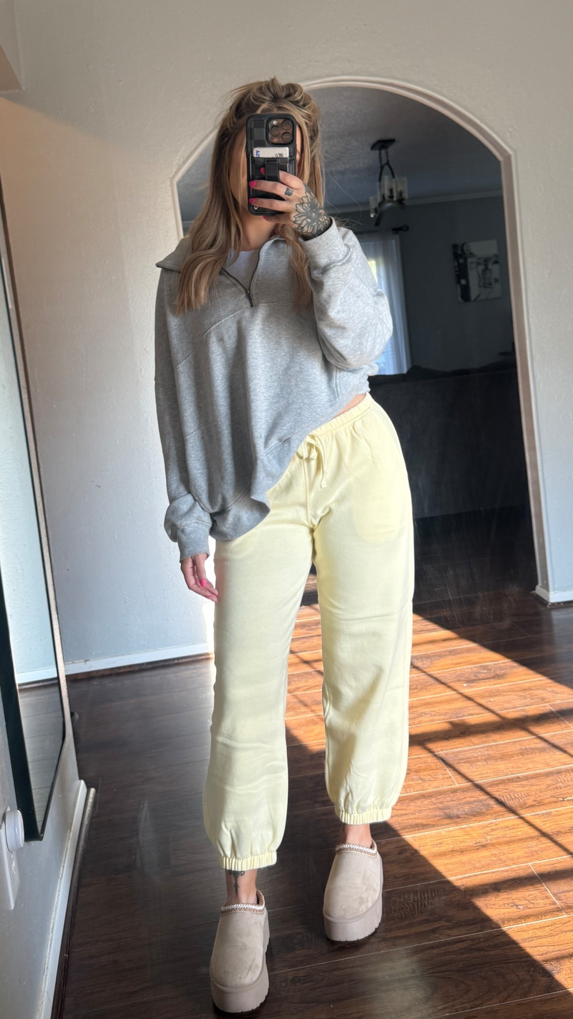 Butter yellow is going into the fall and winter with me for sure 💛