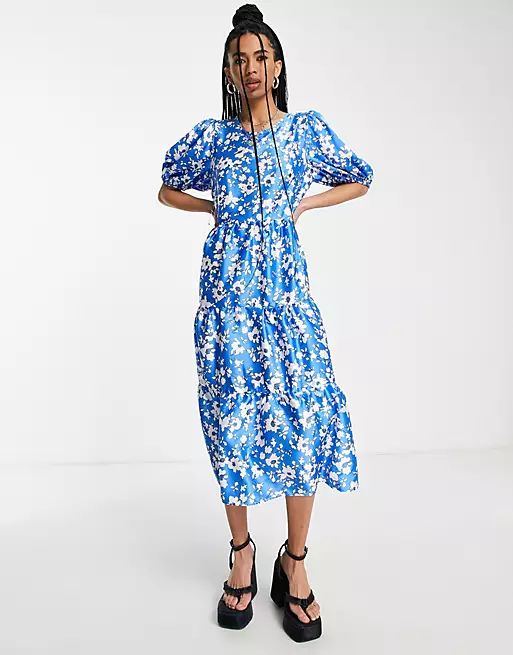 Twisted Wunder tiered maxi smock dress in blue floral | ASOS (Global)