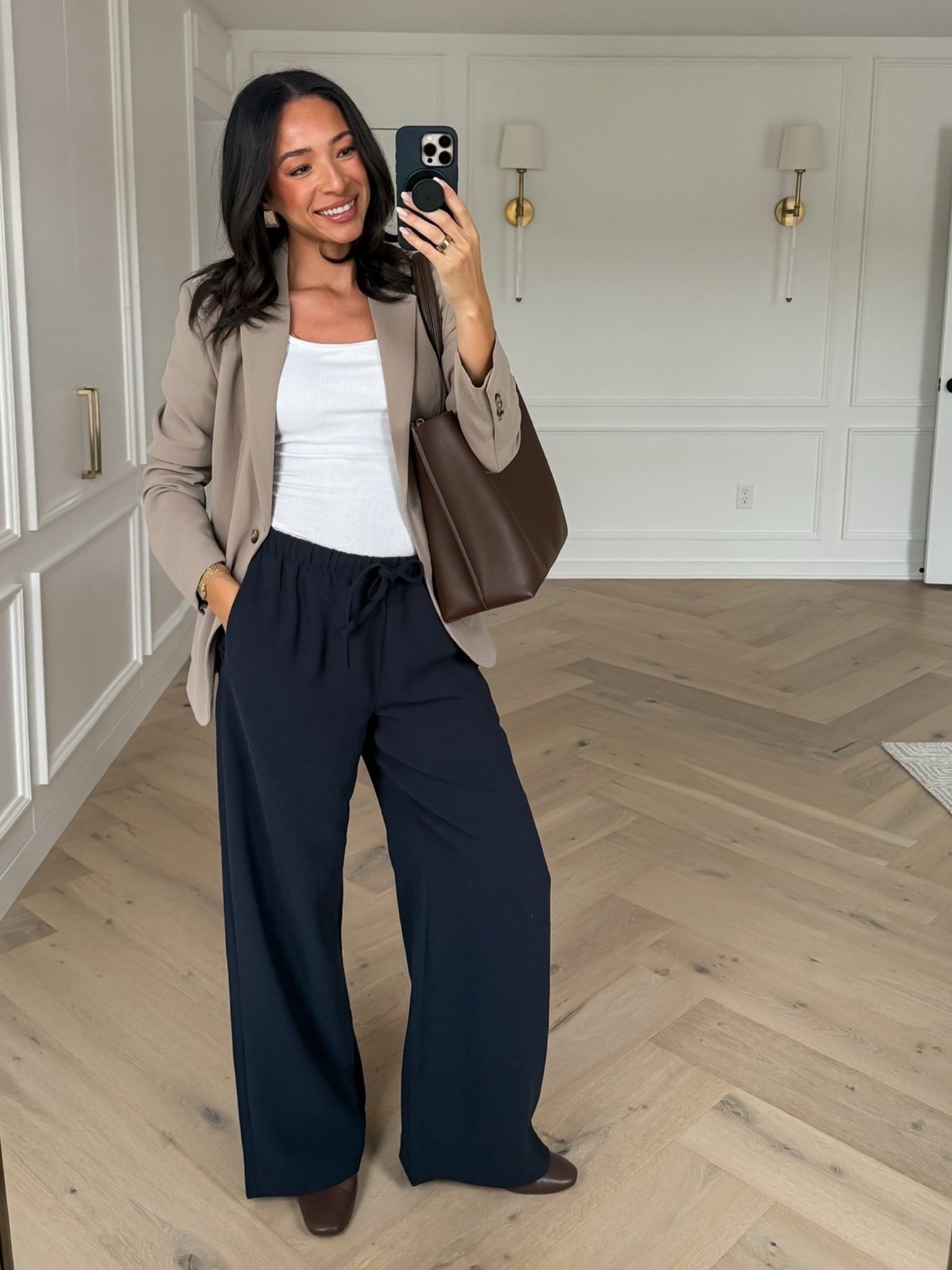 How to Style: wide leg pants 🤍 Wearing size M wide leg pants, size 6 blazer and size S white top 

Fall outfit 
Fall fashion 
Pull on pants 
Aritzia pants 
Work from home outfit 
Errands outfit 
Casual outfit 
Wrinkle free pants

#LTKFindsUnder100 #LTKStyleTip #LTKSeasonal