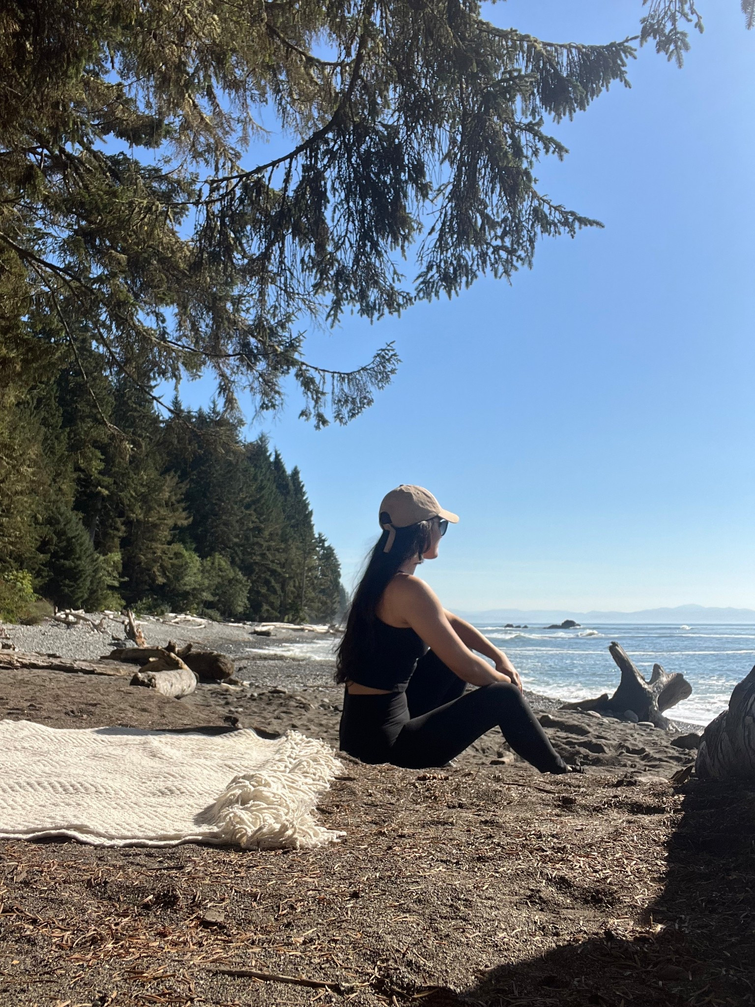 Sizes: Leggings 4, top 4 

#LTKfitness #LTKtravel #LTKcanada