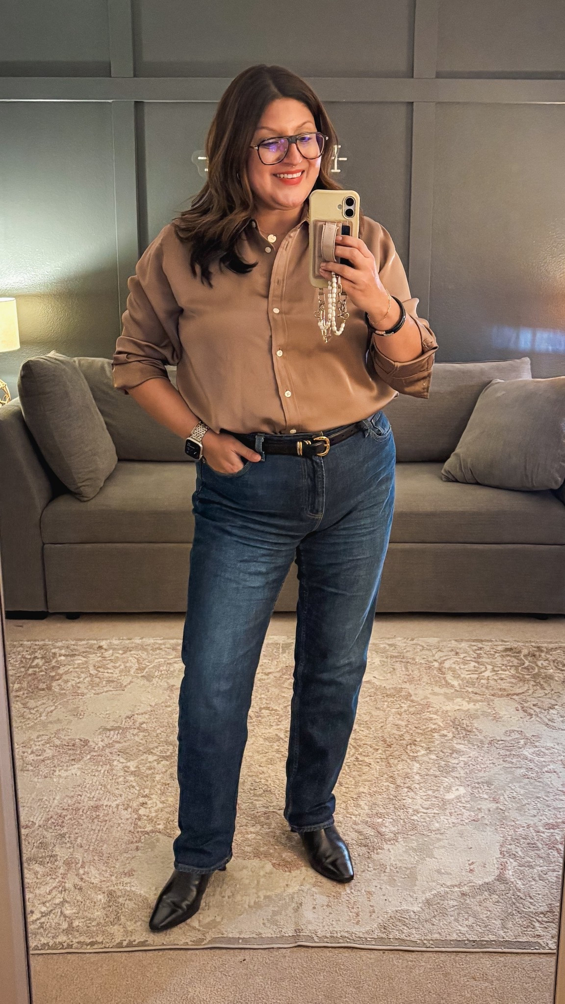 Today’s ootd:
Spanx shirt (XL)
Madewell belt (XL)
Gap Factiry jeans (33)
Madewell boots

Code leslixspanx gets you 15% off your order at Spanx + free shipping (for new customers)


#LTKOver40 #LTKMidsize #LTKSaleAlert