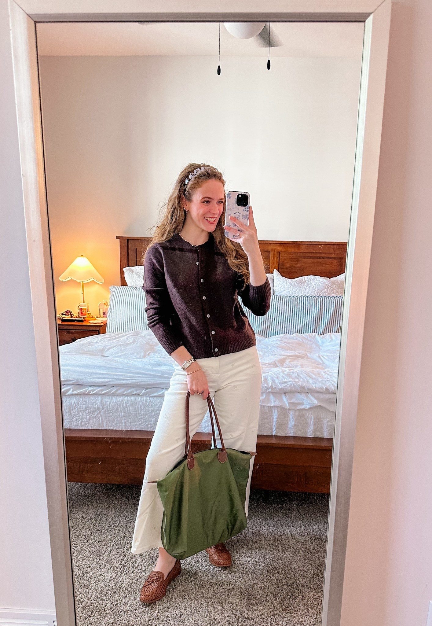 My favorite tote for fall!! 🤎🫒 I’ve had this bag for YEARS - it’s such a good Longchamp dupe and has lasted through many uses!! The color is also perfect for this time of year, it doesn’t get better than olive green! 

#LTKItBag