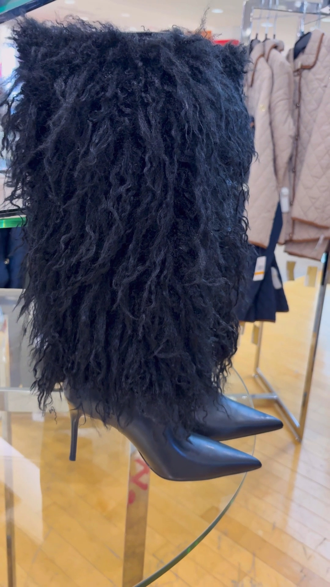 POV: You just found the perfect fall shoes 🖤 Linking all 🔗 


#LTKSaleAlert #LTKHoliday #LTKSeasonal