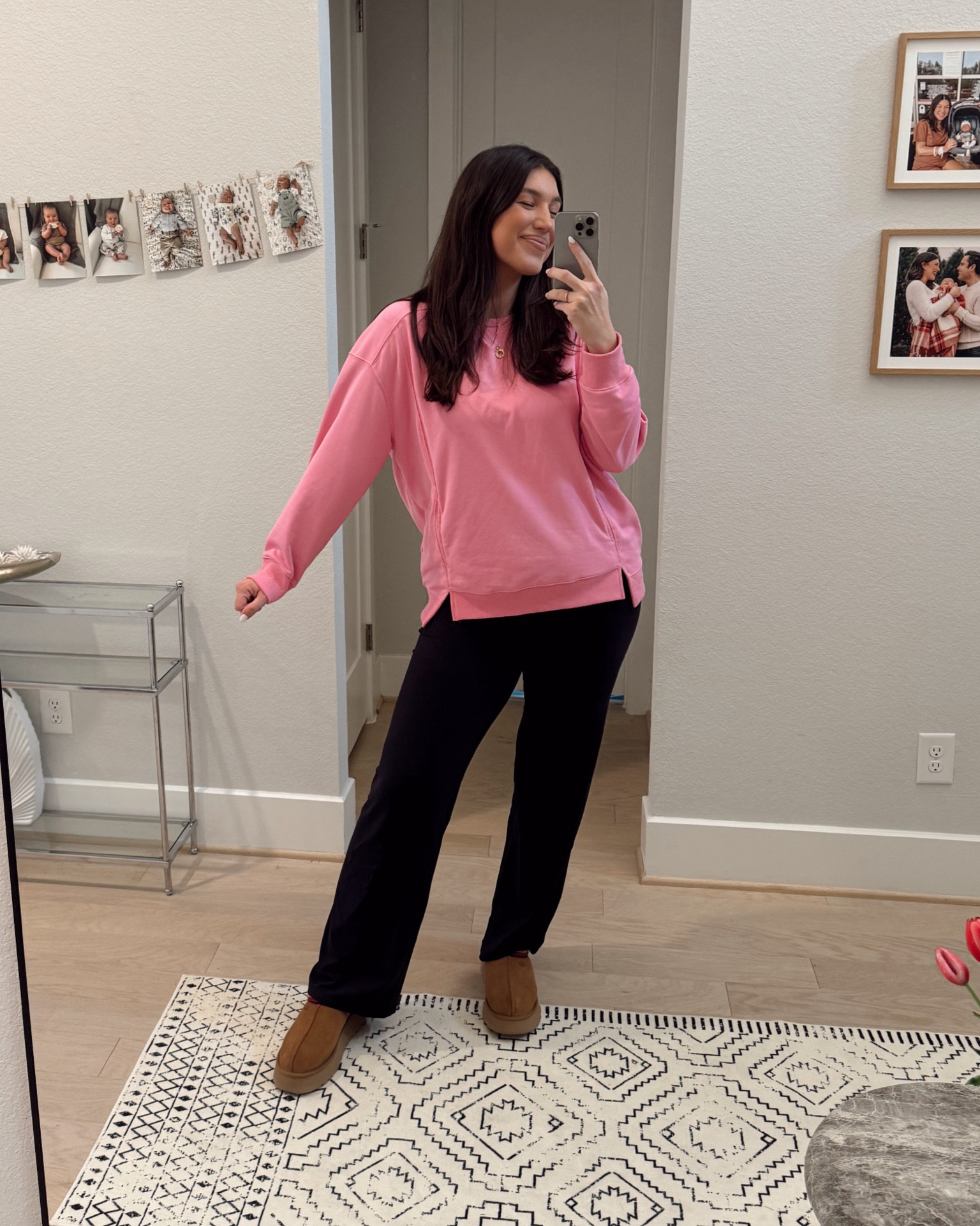 Love a comfy Sunday vibe🩷🖤🤎

Amazon find, Amazon leggings, Amazon pullover, uggs, loungewear, midsize fashion, midsize style, mom outfit, comfy style

#LTKMidsize #LTKFindsUnder50 #LTKPlusSize