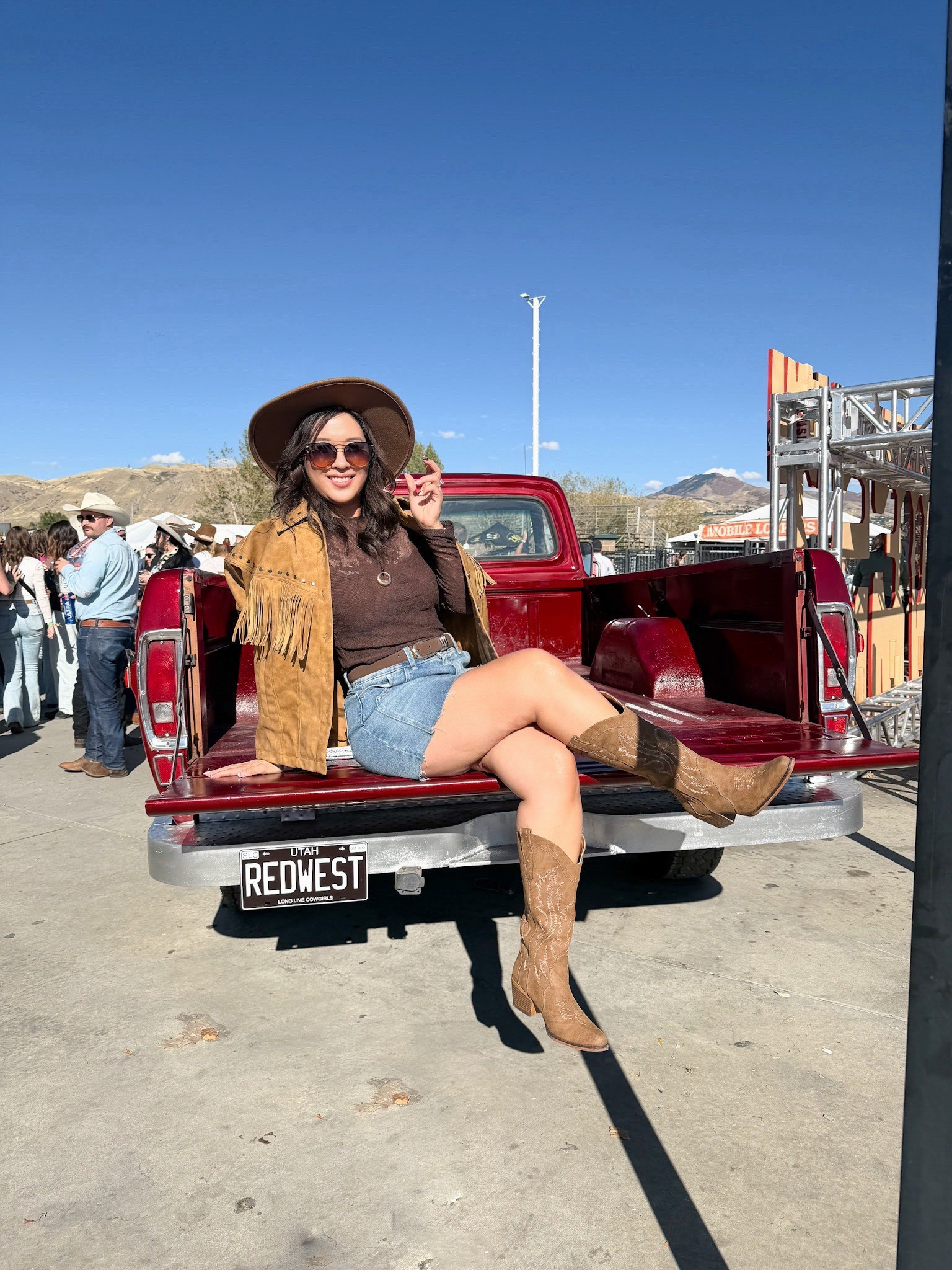 Red West Country concert outfit
Lace Top: Small
Denim Mini Skirt: 8
Fringe Jacket: Medium 