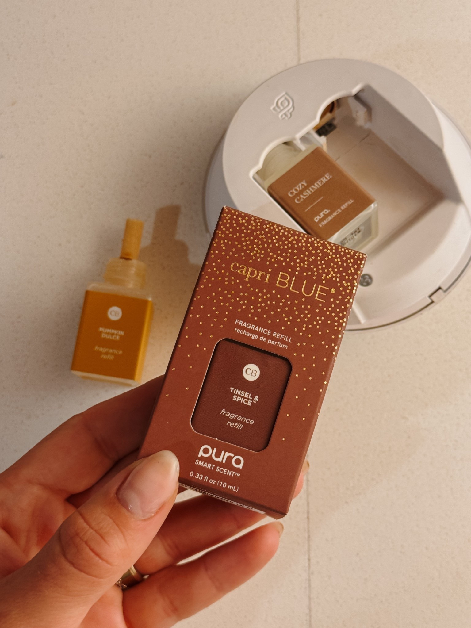 Out with fall and in with winter ❄️ 

Too soon?? Love this pura refill it’s subtle and winter-y 

#LTKHoliday #LTKSeasonal