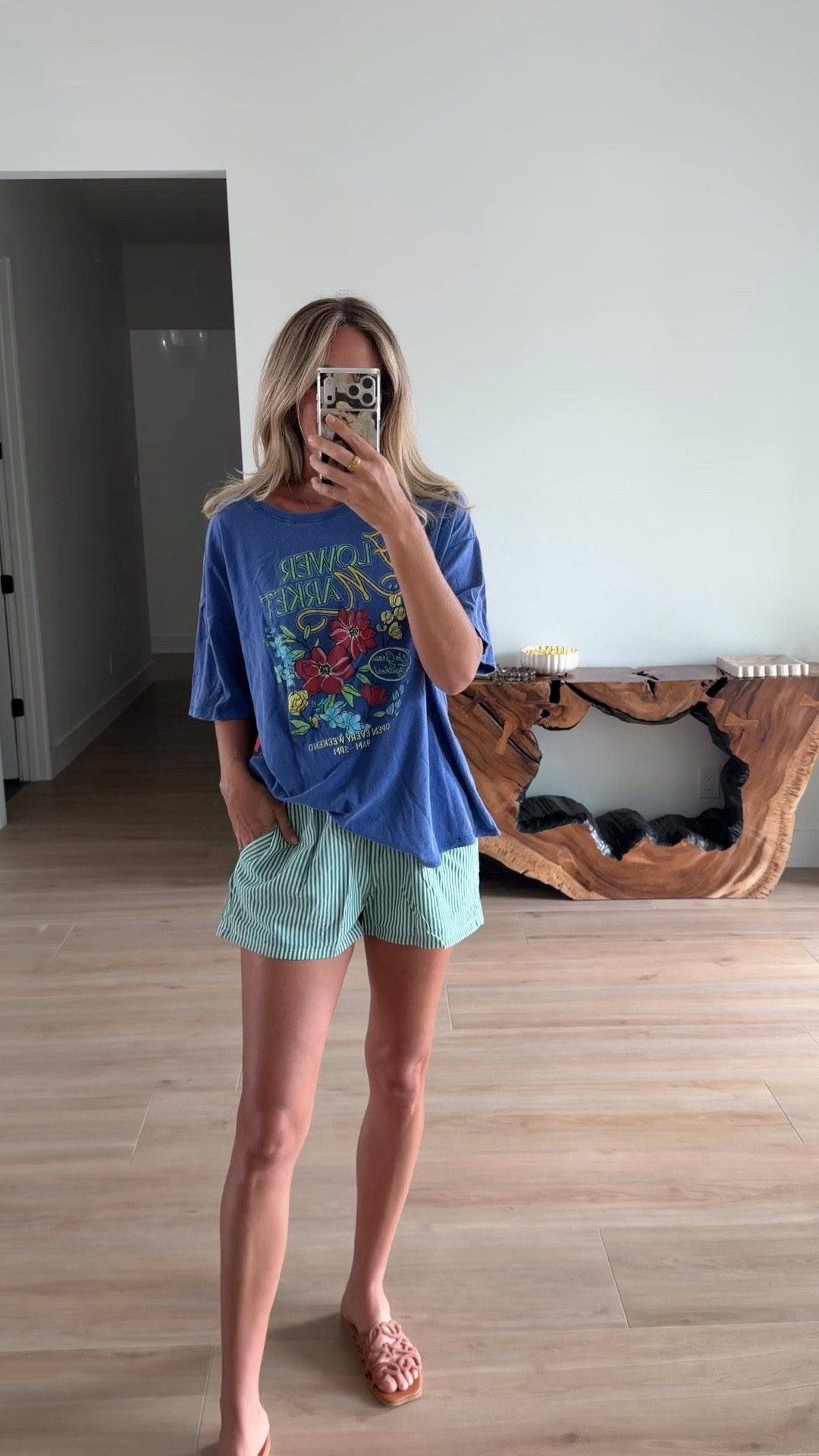 Flower cotton graphic tee 

#LTKmomlife #LTKootd #LTKU