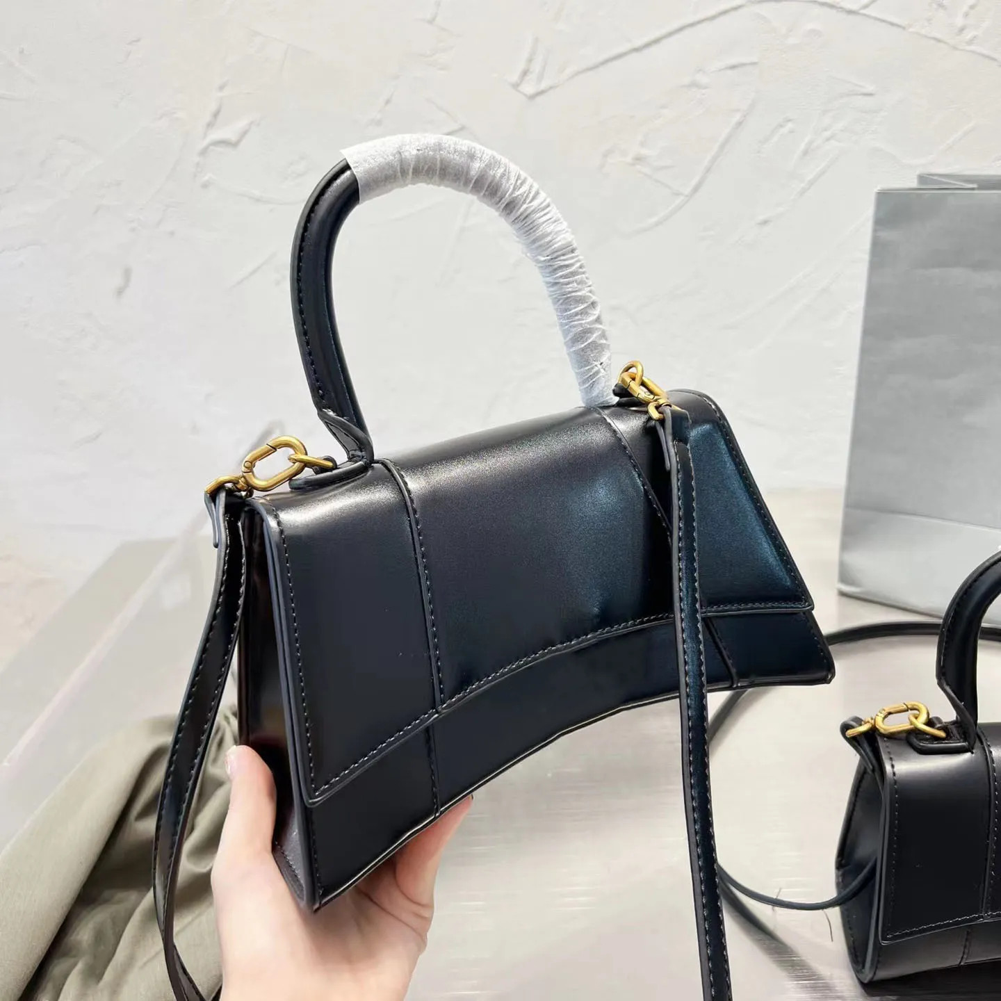 High quality leather hourglass handle crossbody bag Ladies handbag Luxury designer fashion shoppi... | DHGate