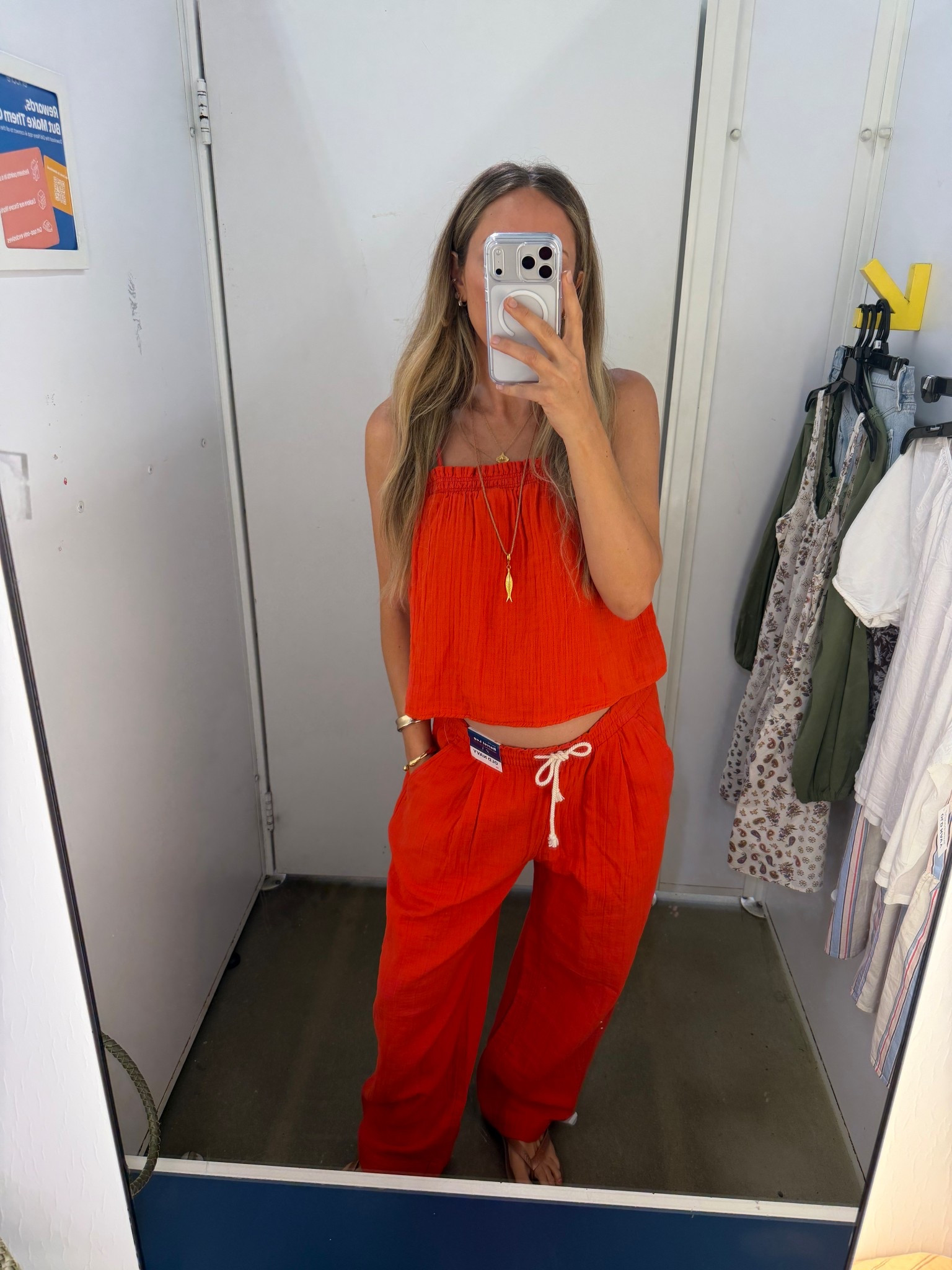 Such a comfy look for the bump! Size m pants, size small top 