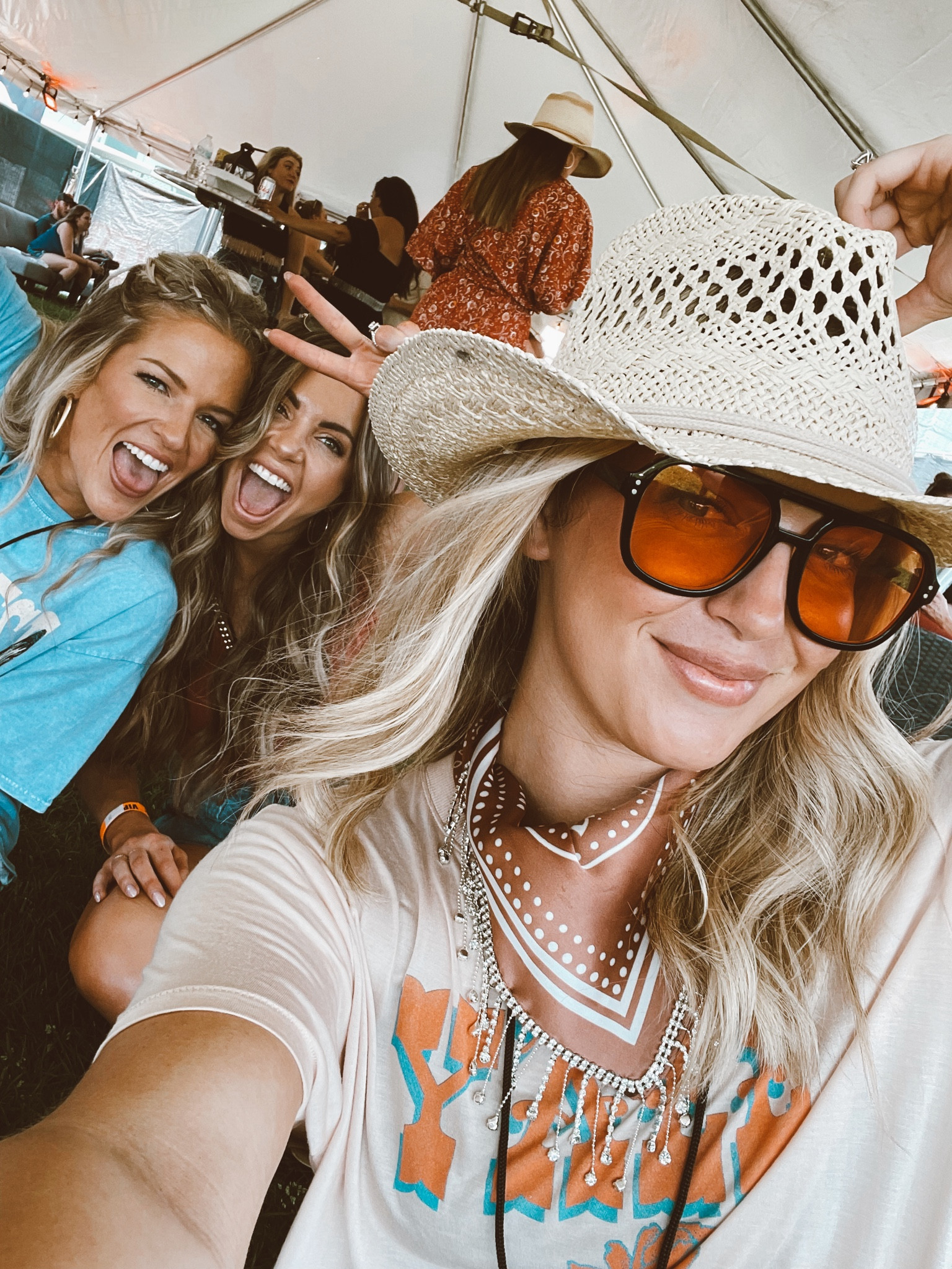Counting down until the next summer country concert 🤠☀️