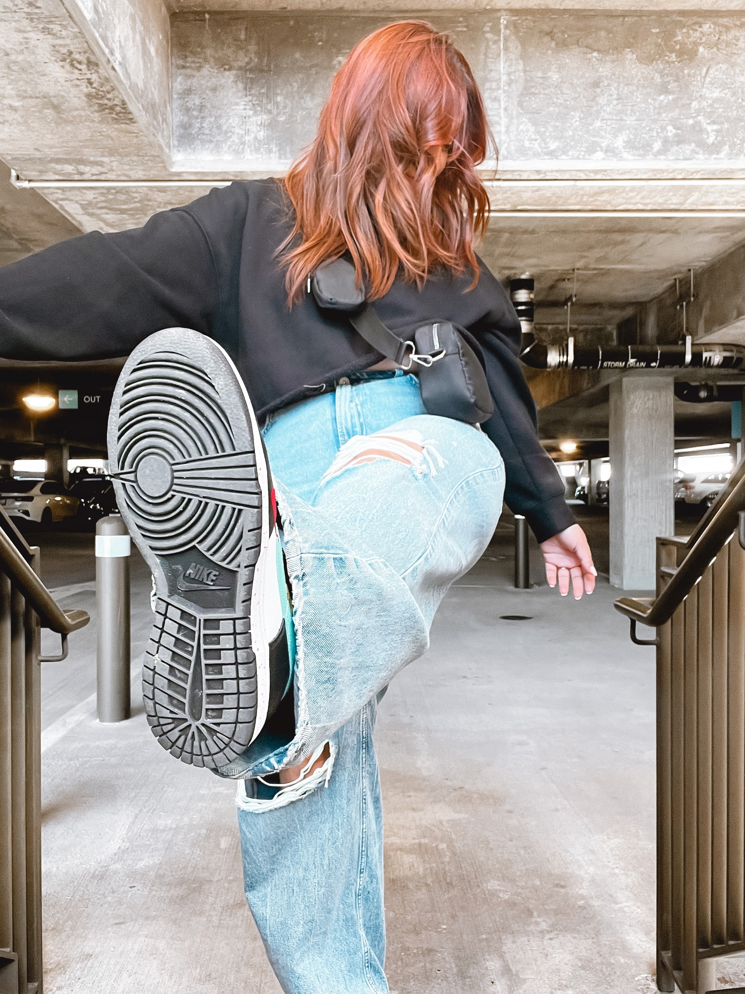 Jeans size 10
Shoe size 8
Sweatshirt M

#LTKstyletip #LTKcurves #LTKfit