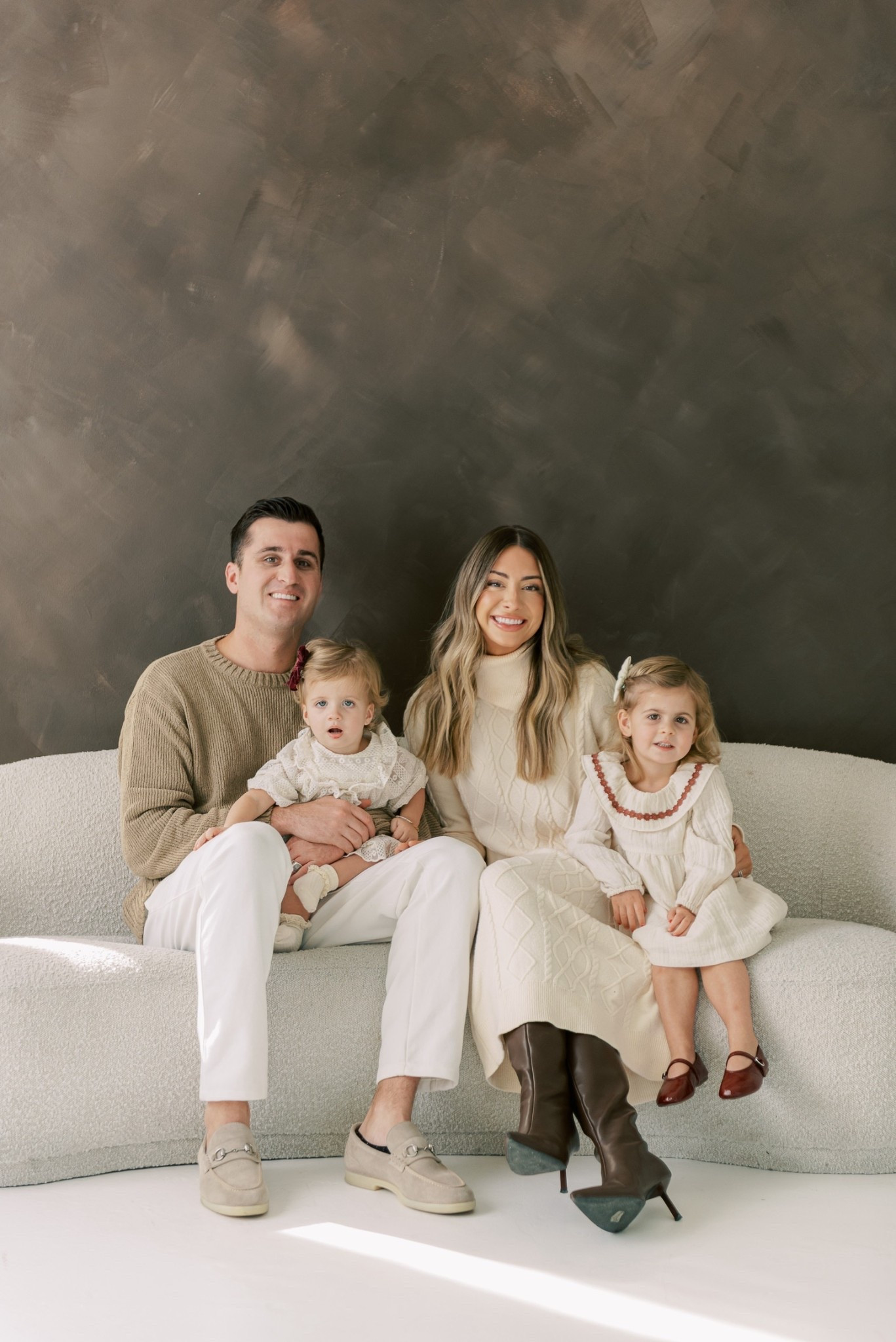 Christmas photos! 🤍

#LTKKids #LTKMens #LTKHoliday