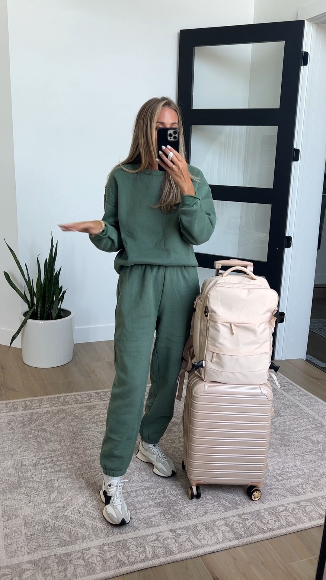 Travel outfit from amazon 

#LTKFind #LTKSeasonal #LTKtravel