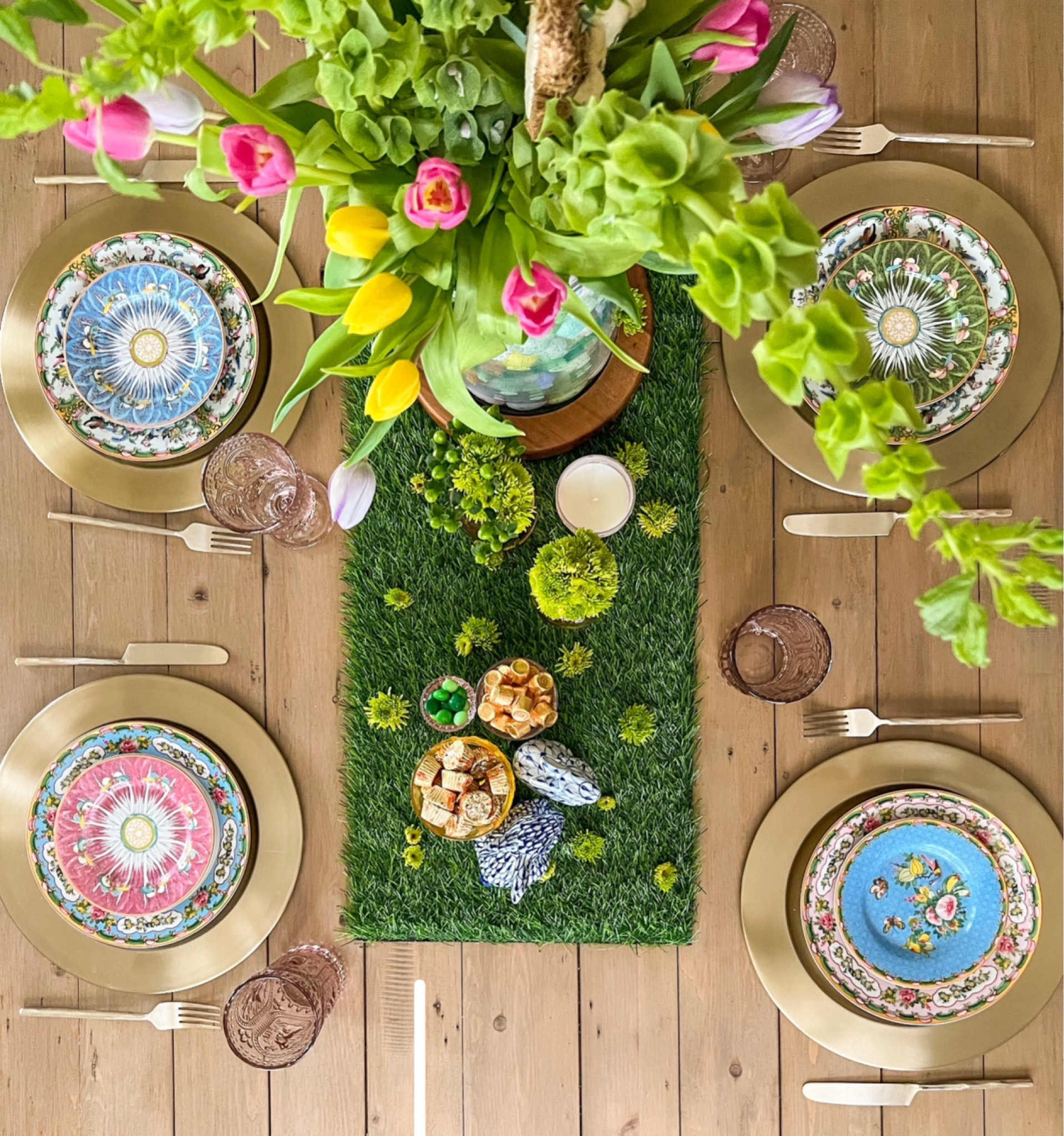 Easter tablescape 🐰

#LTKparties #LTKhome #LTKSeasonal
