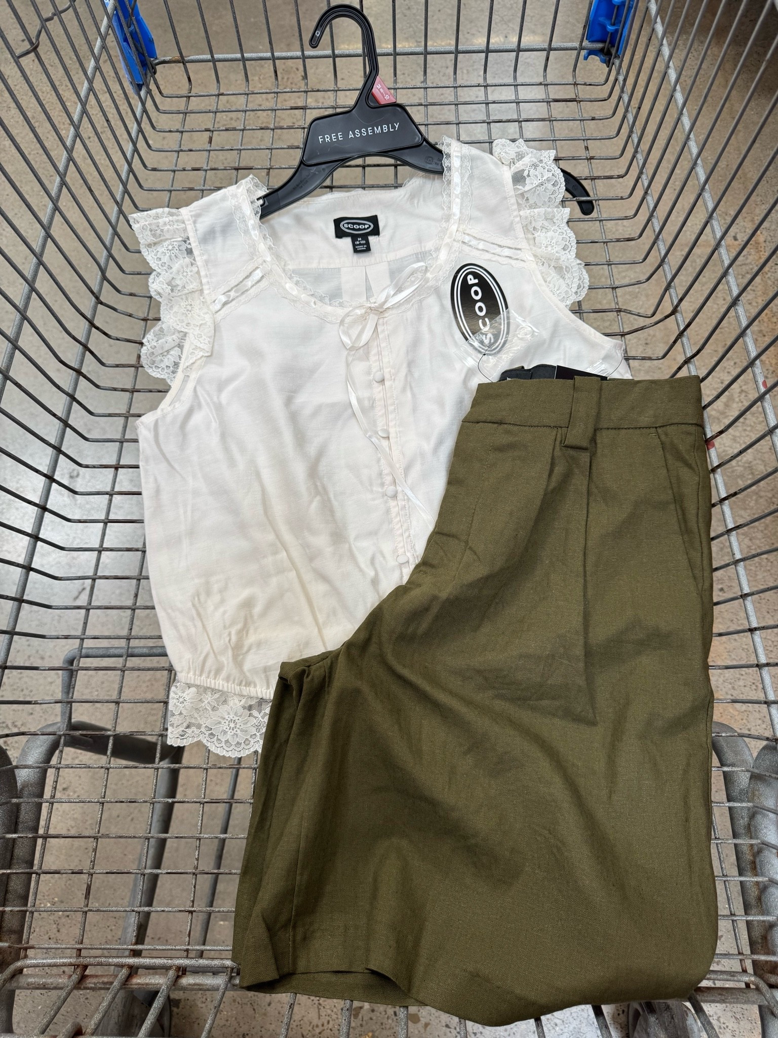 This is giving summer office vibe and it’s perfect for Texas heat. Walmart for the win