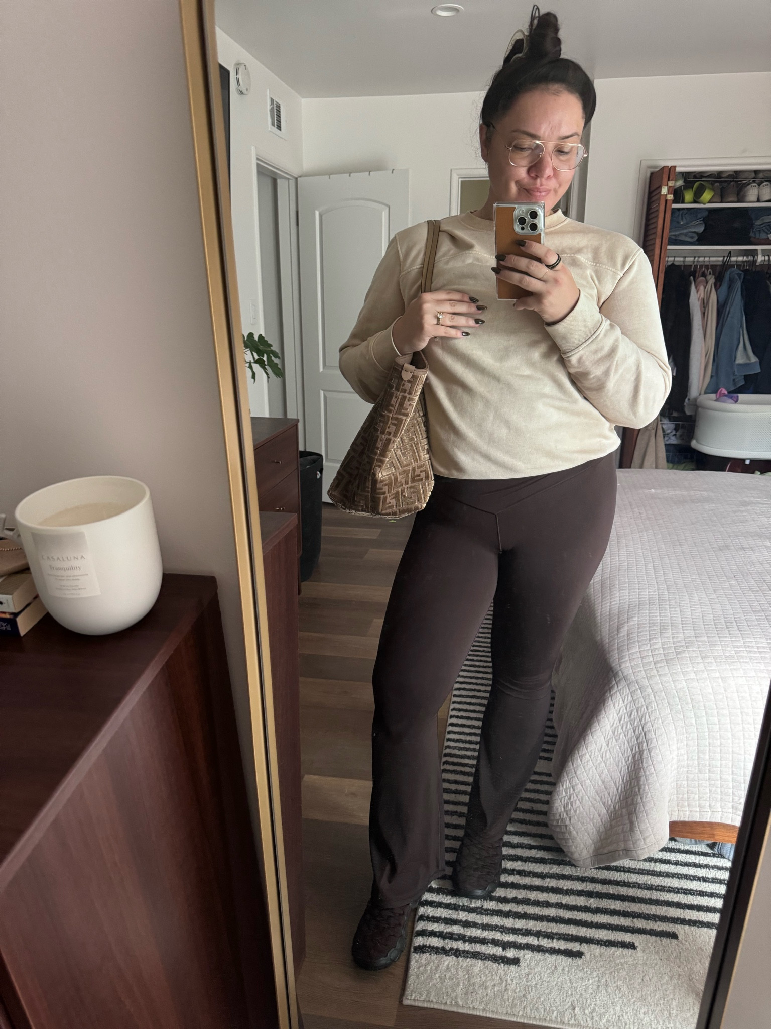 WFH mama on the go 🤎

#LTKFitness #LTKMidsize #LTKActive