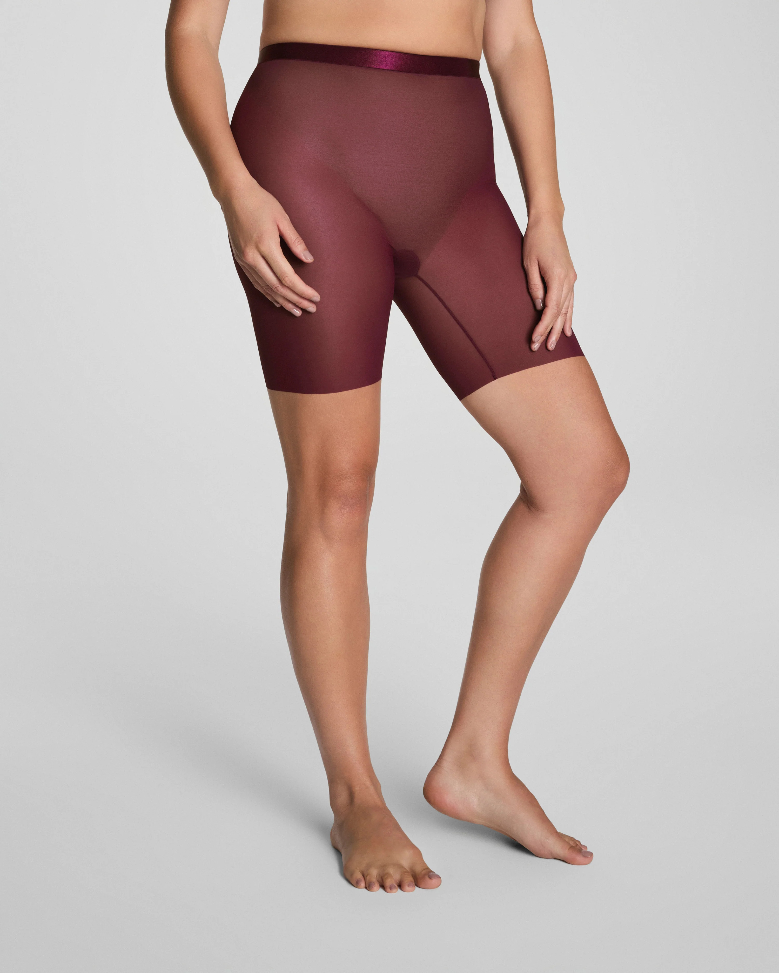 Mid-Thigh Short | Spanx
