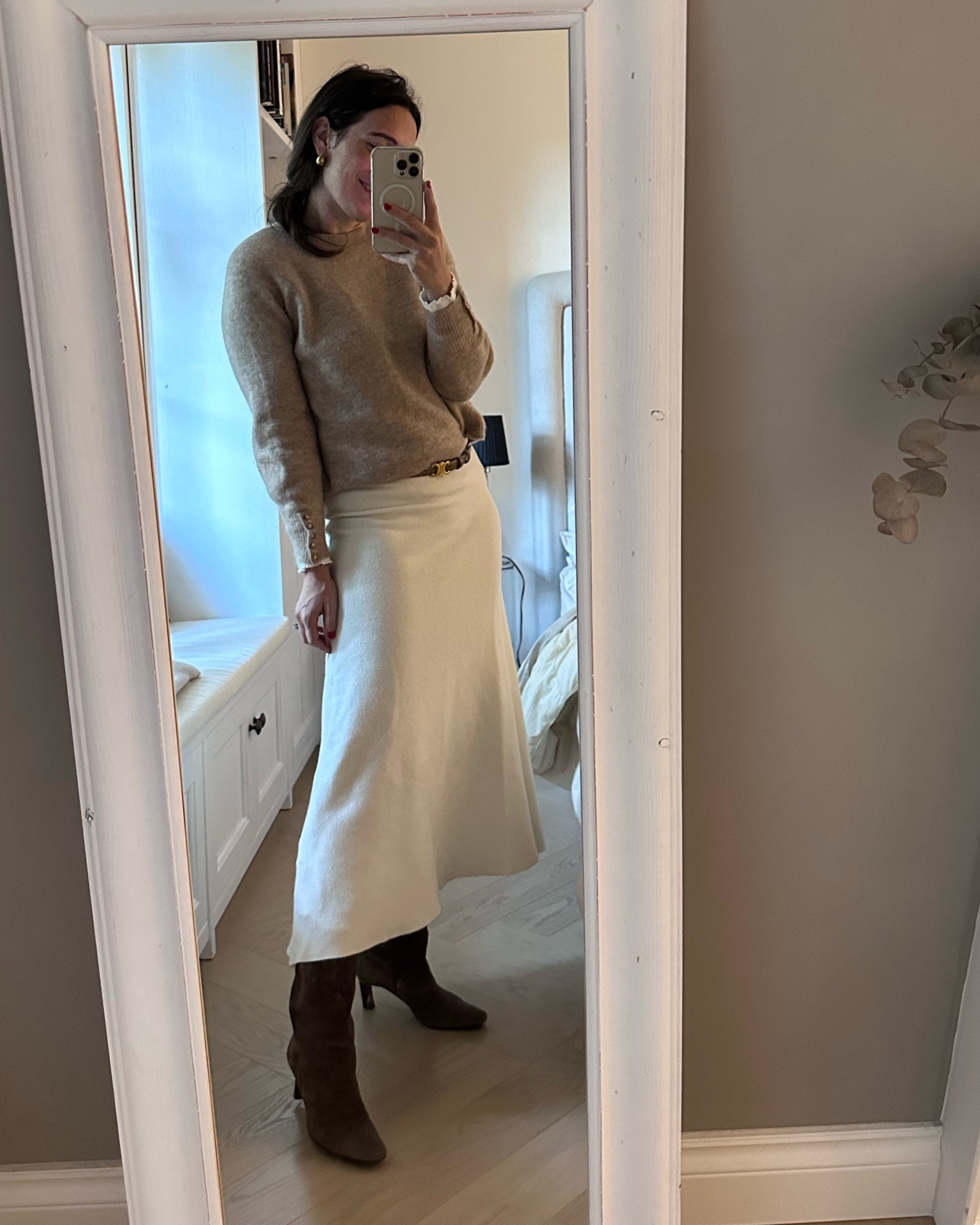 Neutral color for the win. 
Perfect for work day or for autumn cozy dinner/lunch. If you are celebrating thanksgiving this is an inspo  

#LTKSeasonal #LTKover40 #LTKstyletip