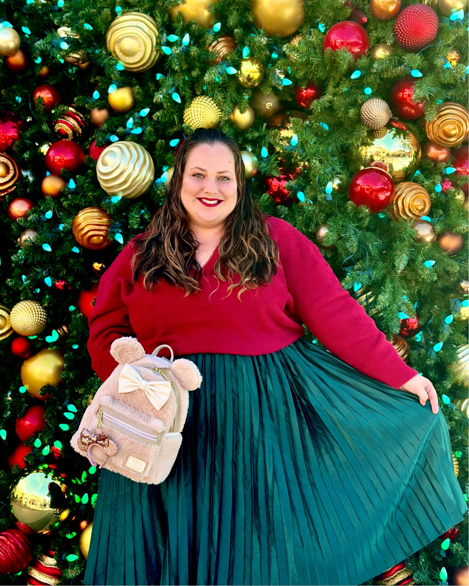 Plus size holiday ootd 🎄❤️

#plussizechristmas #plussizeootd #christmasstyle #targetstyle #loungefly 

#LTKplussize #LTKSeasonal #LTKstyletip
