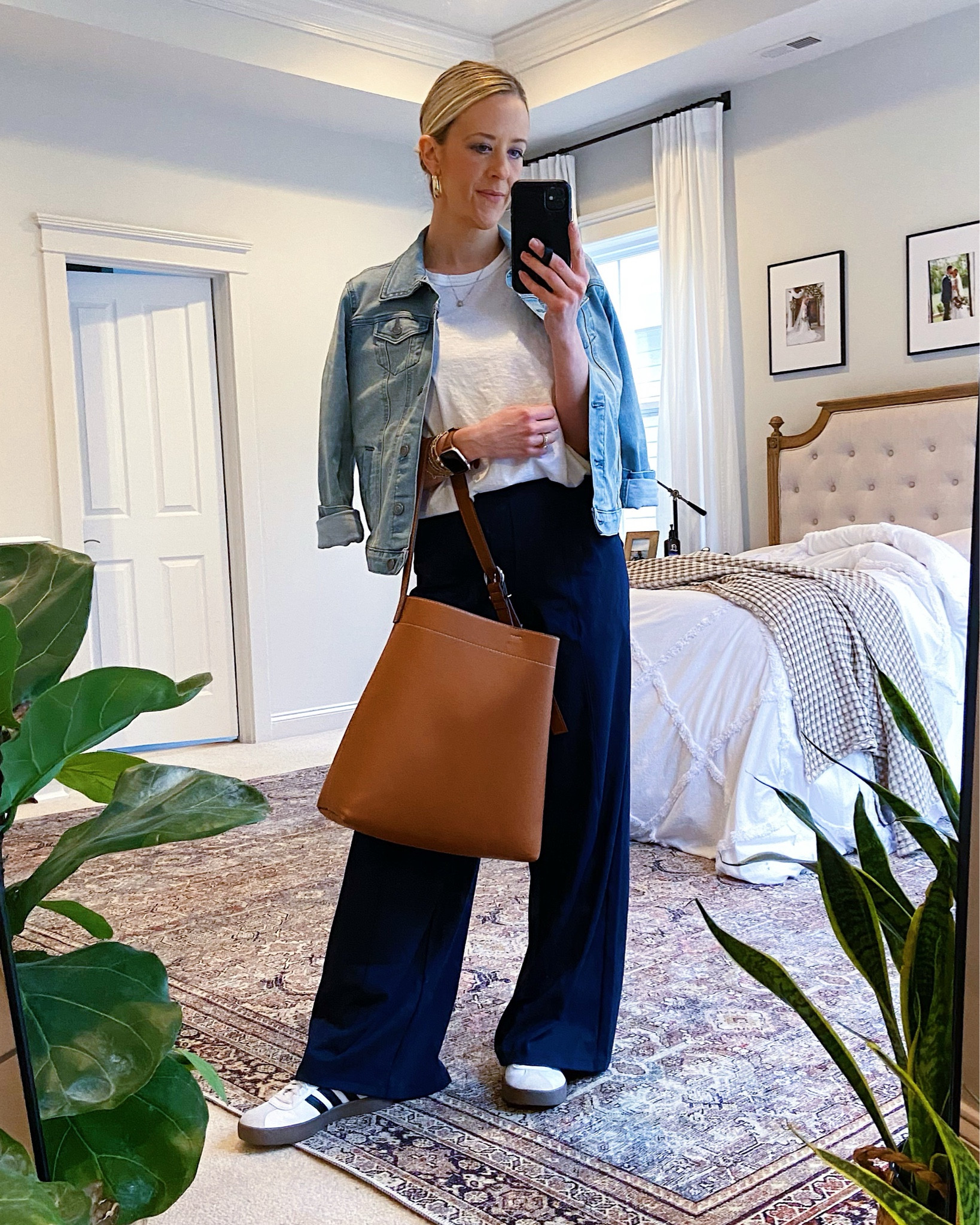 Make it casual but put together. These Old Navy pants are 🤌🏼. SO comfy and versatile. They come I. Several colors and they’re on sale this weekend. 

Jean Jacket: Walmart Find (XS) also linking an Old Navy one with great reviews
Boyfriend Tee: aerie (XS)
Wide Leg Pants: Old Navy (XSr)
Brown Bucket Bag: Mango
Neutral Sneakers: adidas VL Court (TTS)

Elevated Mom Style | Elevated Casual Outfit | Mom Style | 30s Mom Style | Classic Style | Spring Outfit | Errands Outfit | Lunch Outfit | Casual Workwear | Chic Spring Outfit 



#LTKFindsUnder50 #LTKStyleTip #LTKSeasonal